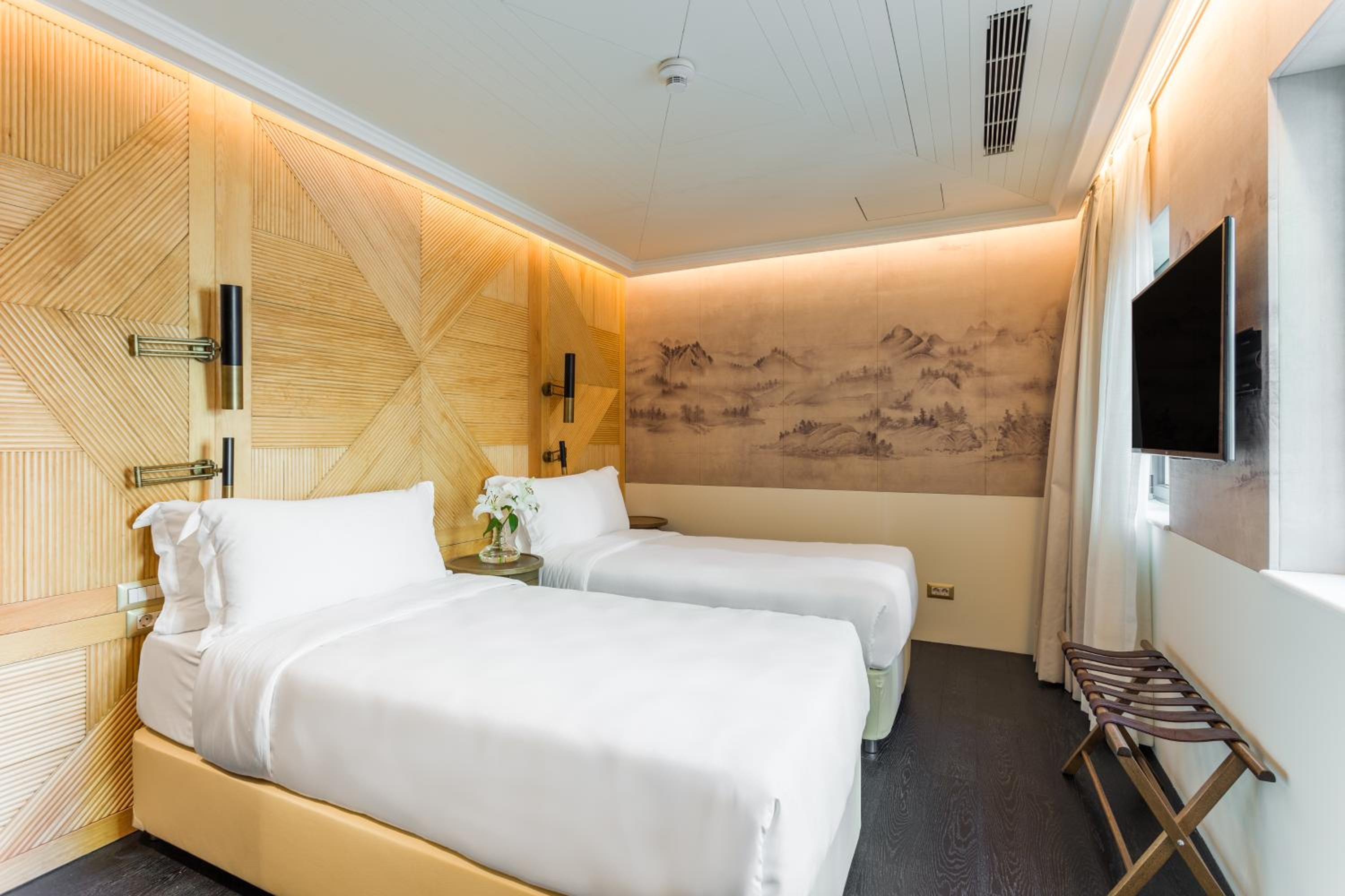 Room Mate Emir - Image 45