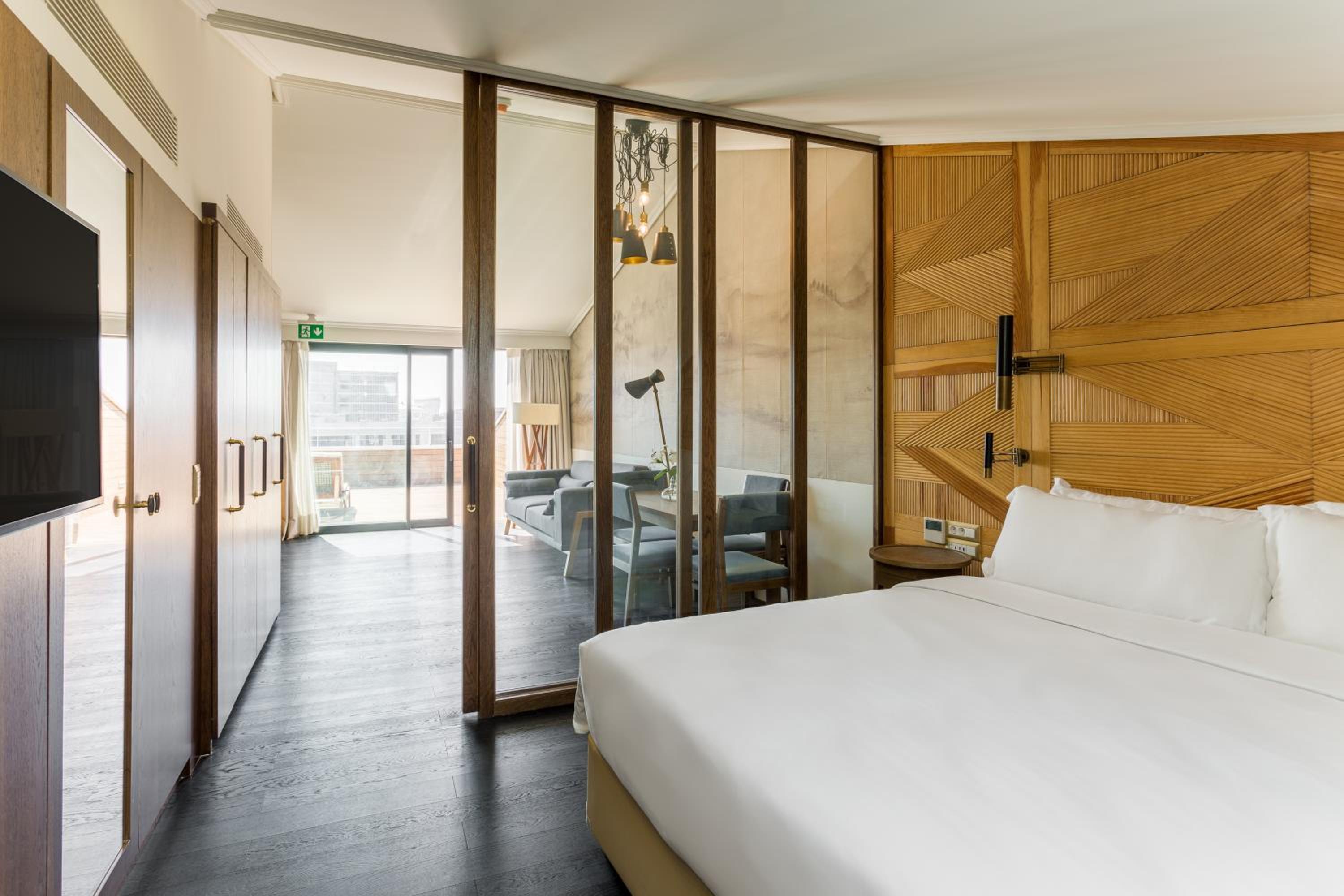 Room Mate Emir - Image 41