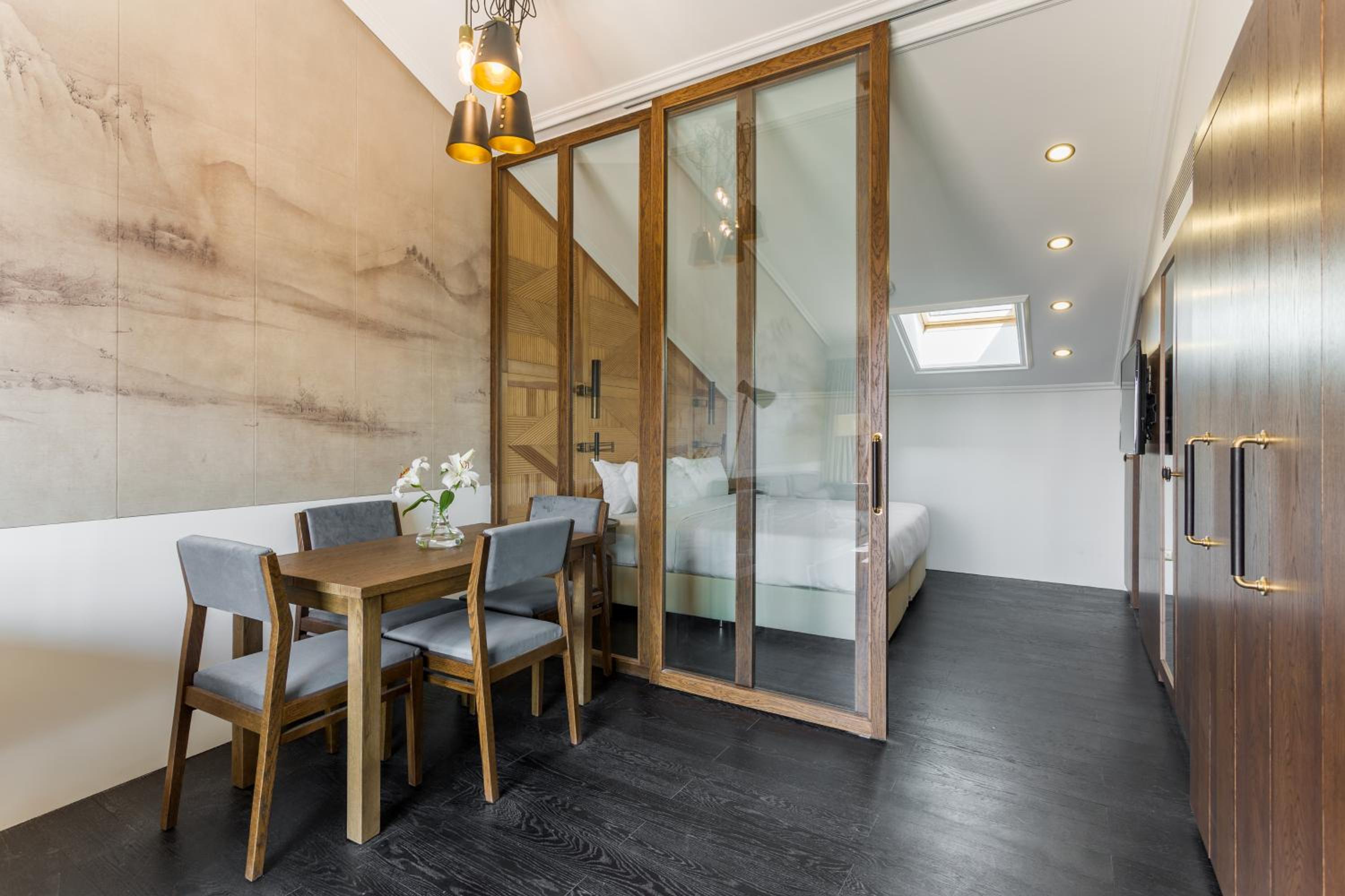 Room Mate Emir - Image 100