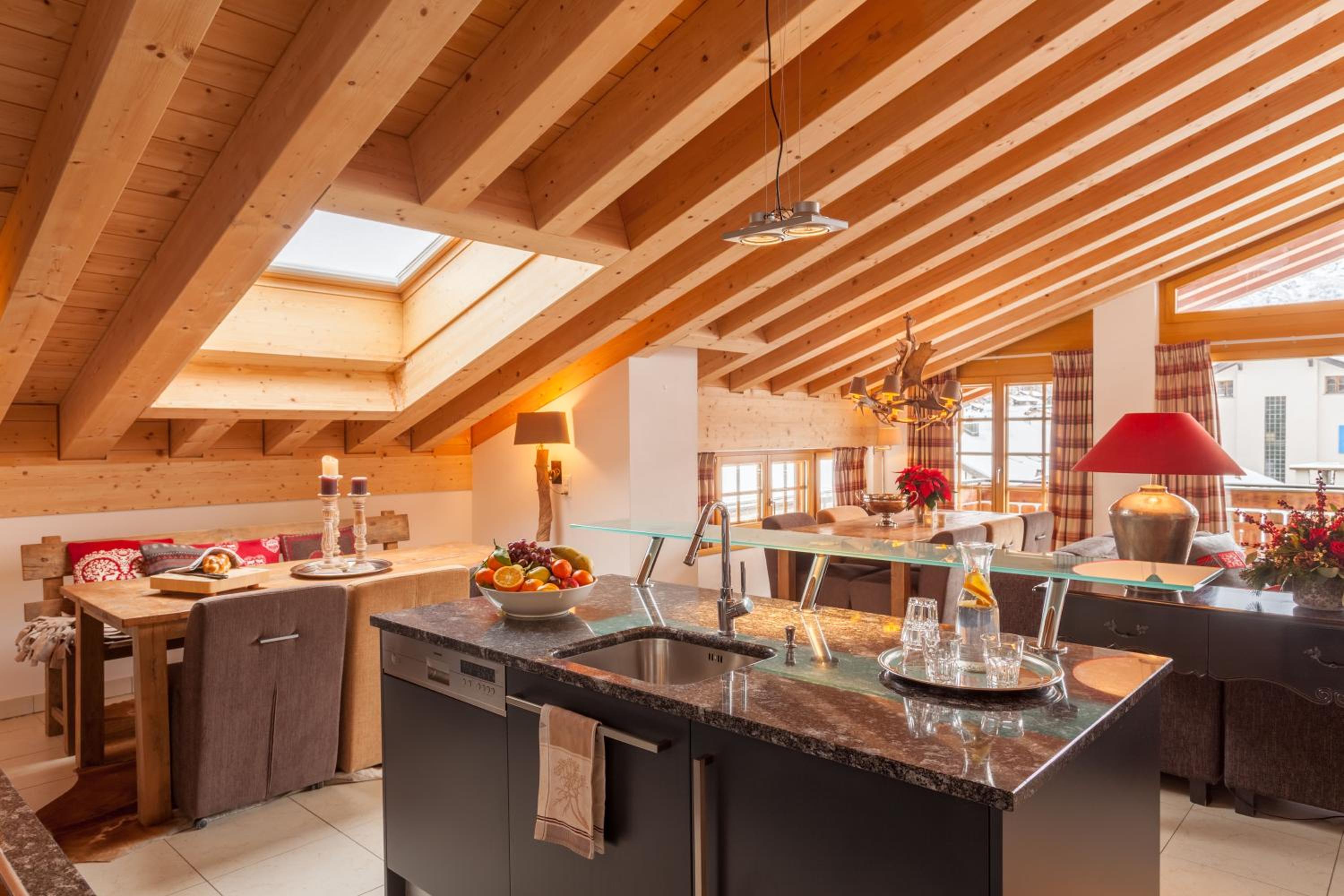 Vrony Apartments by Hotel Walliserhof Zermatt view 3