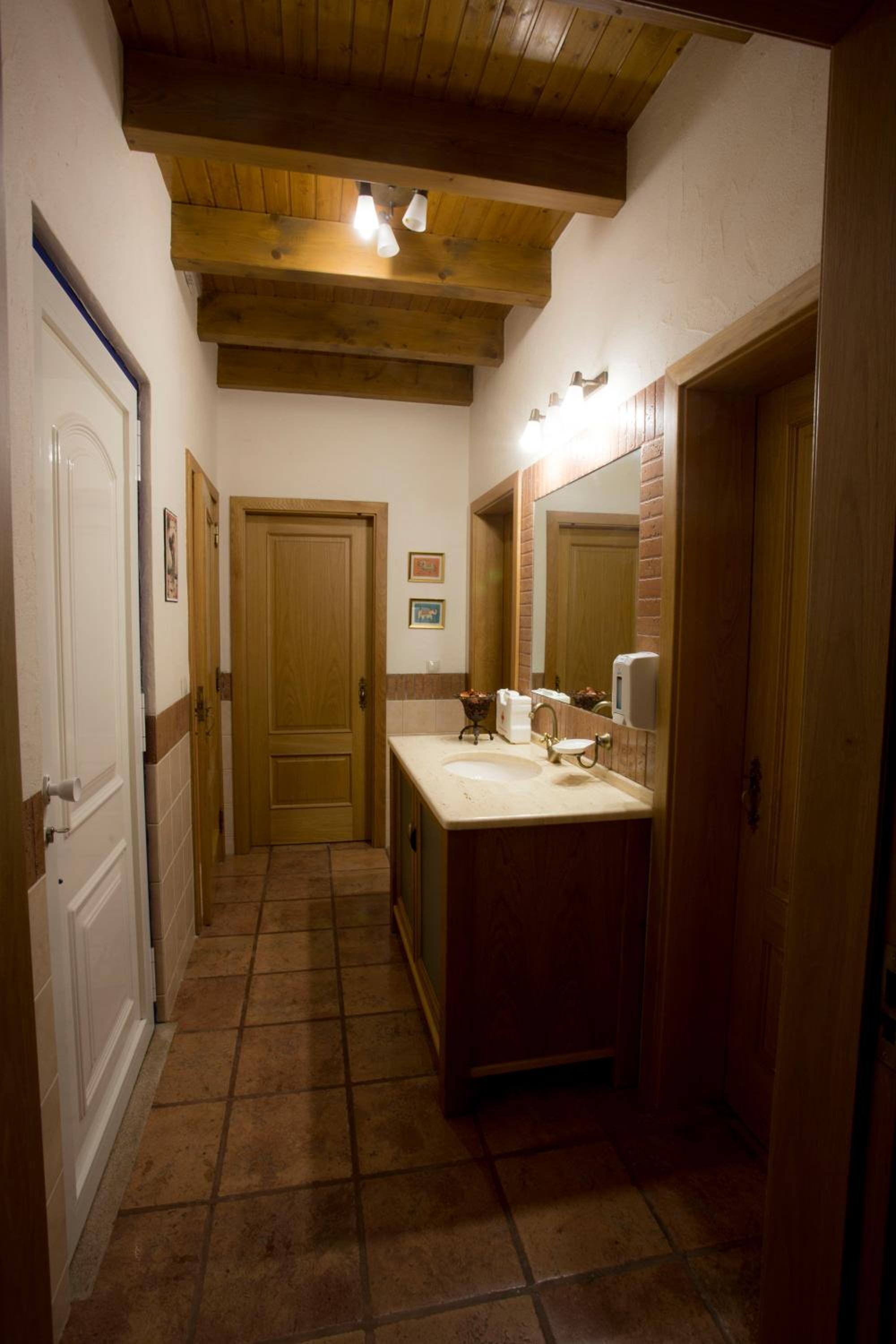Photo 28