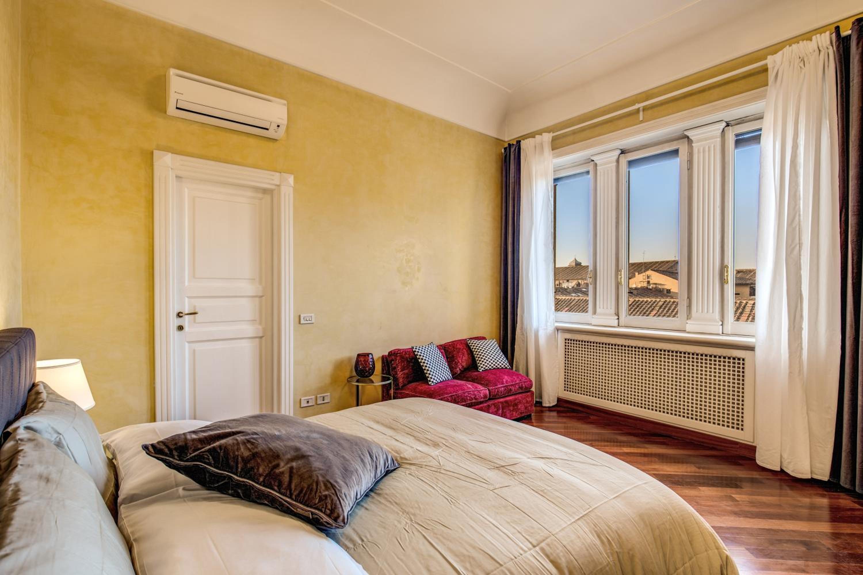 DowntownApartments - Imperial Panorama Penthouse
