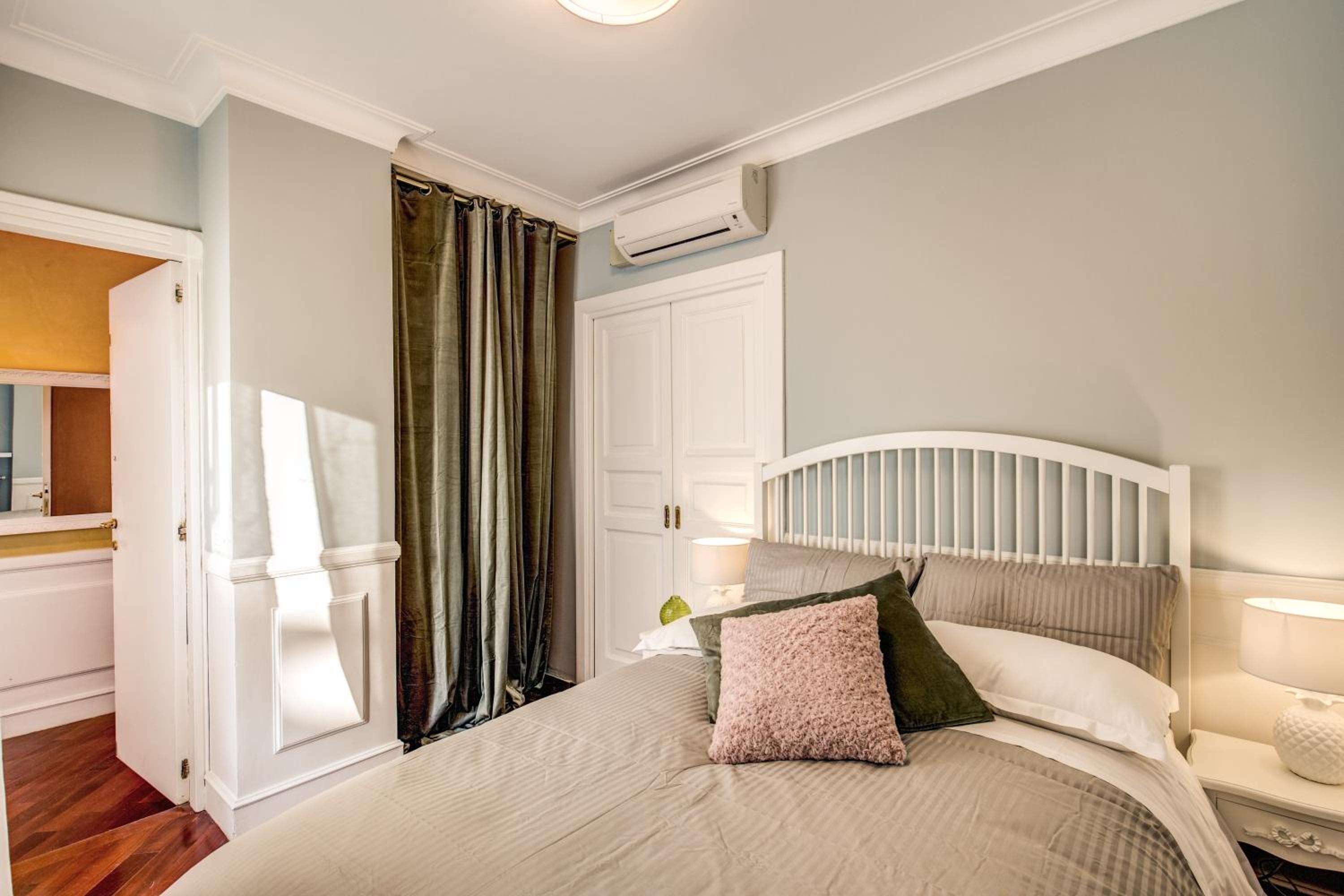 DowntownApartments - Imperial Panorama Penthouse