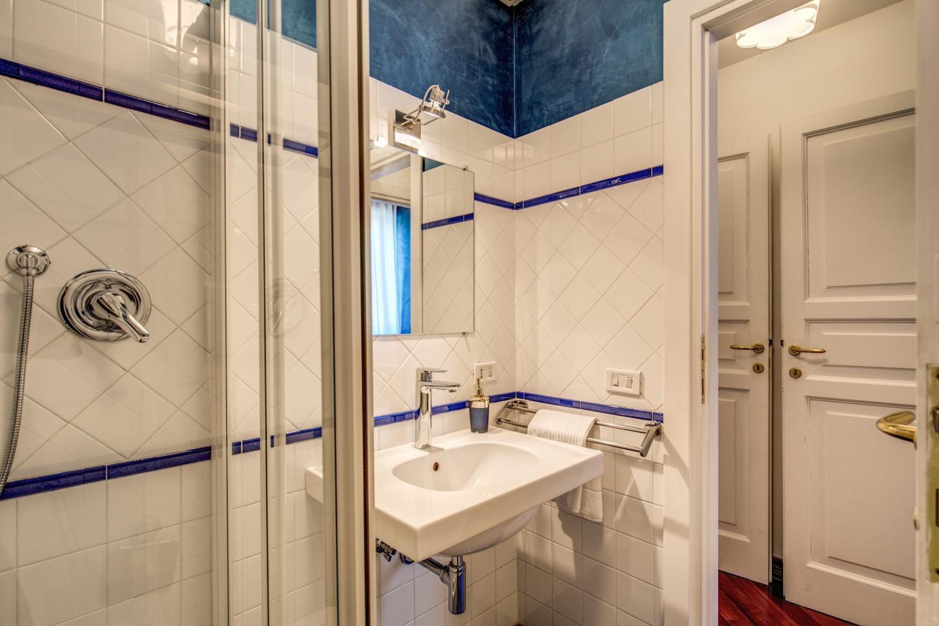 DowntownApartments - Imperial Panorama Penthouse