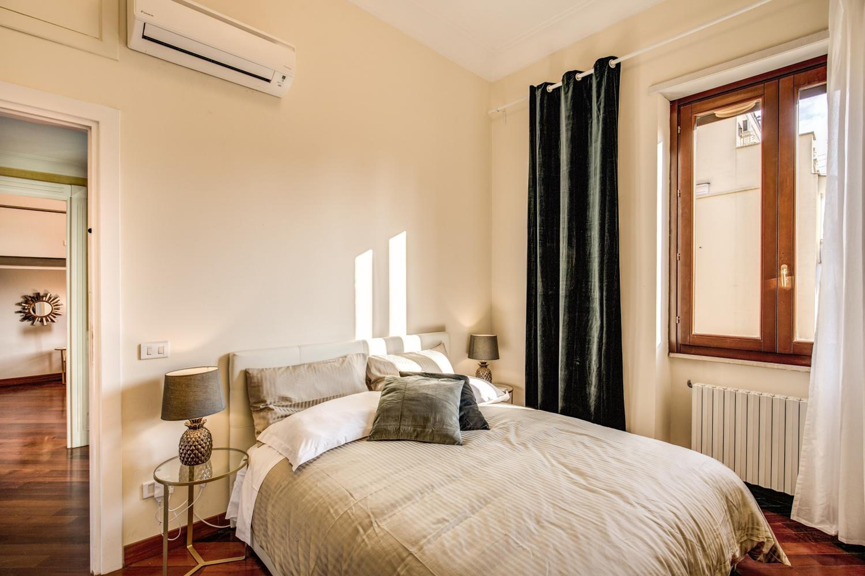 DowntownApartments - Imperial Panorama Penthouse