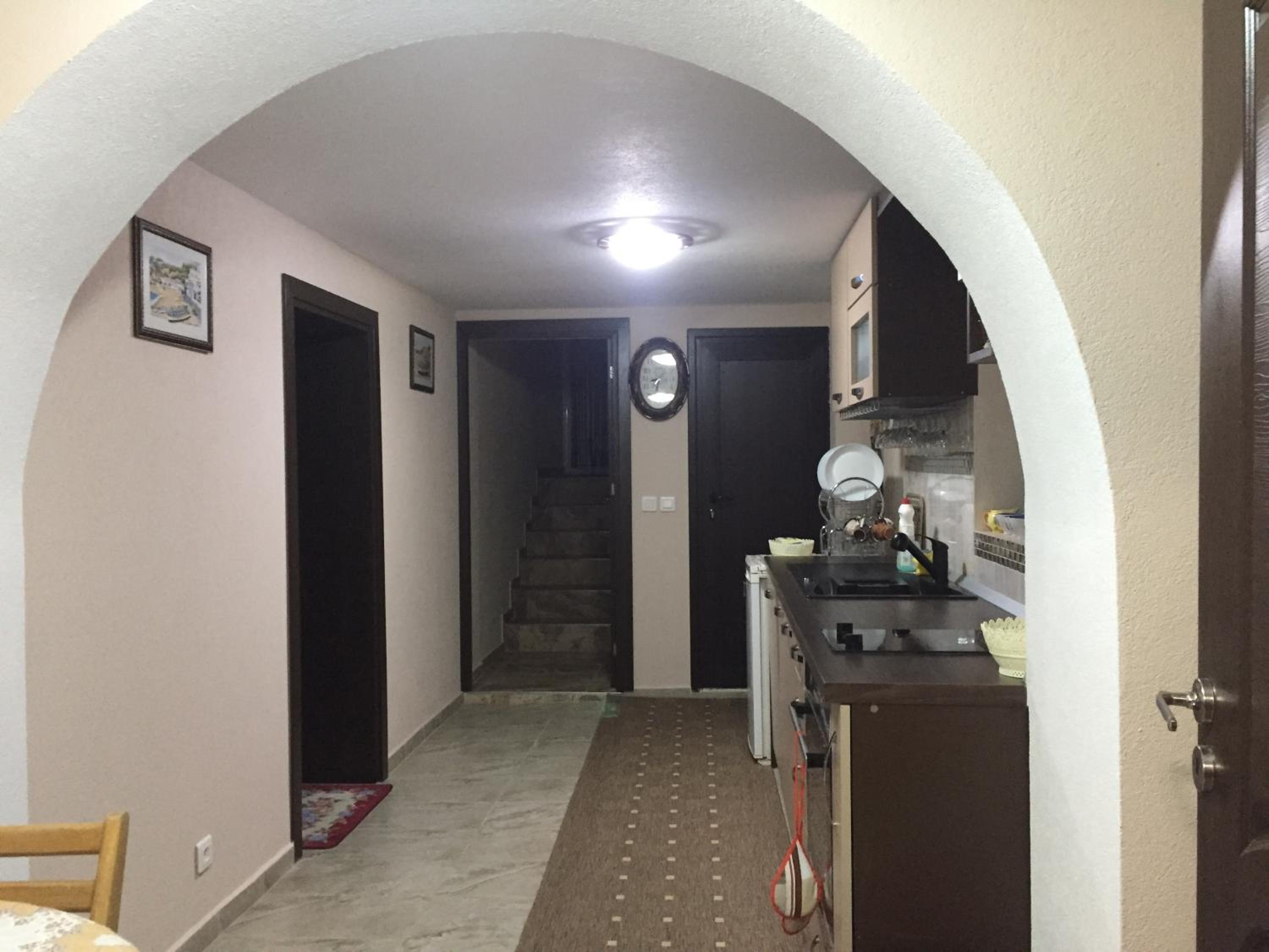 Elenite Guesthouse