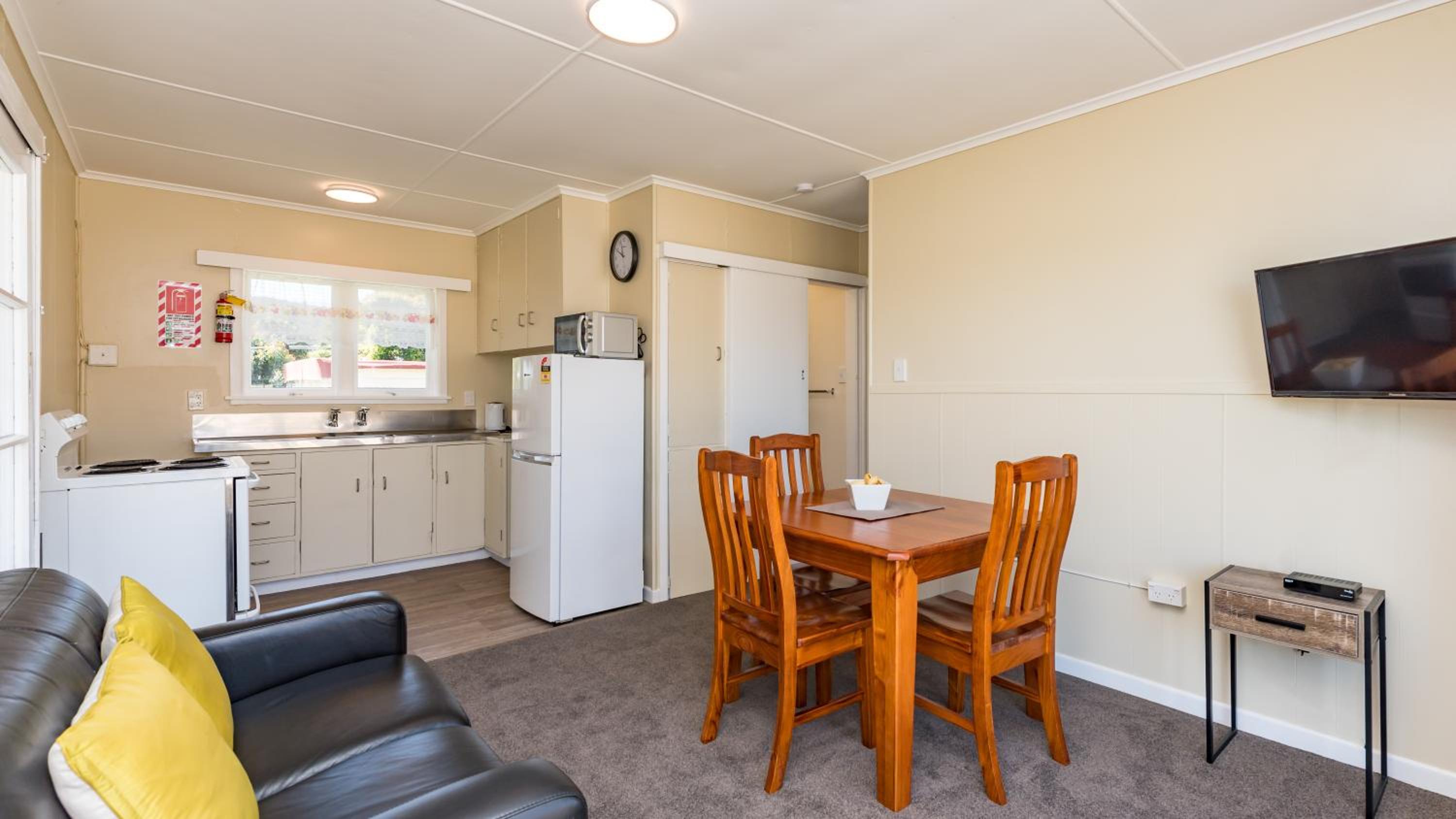 Waitangi Beach Bach 30B