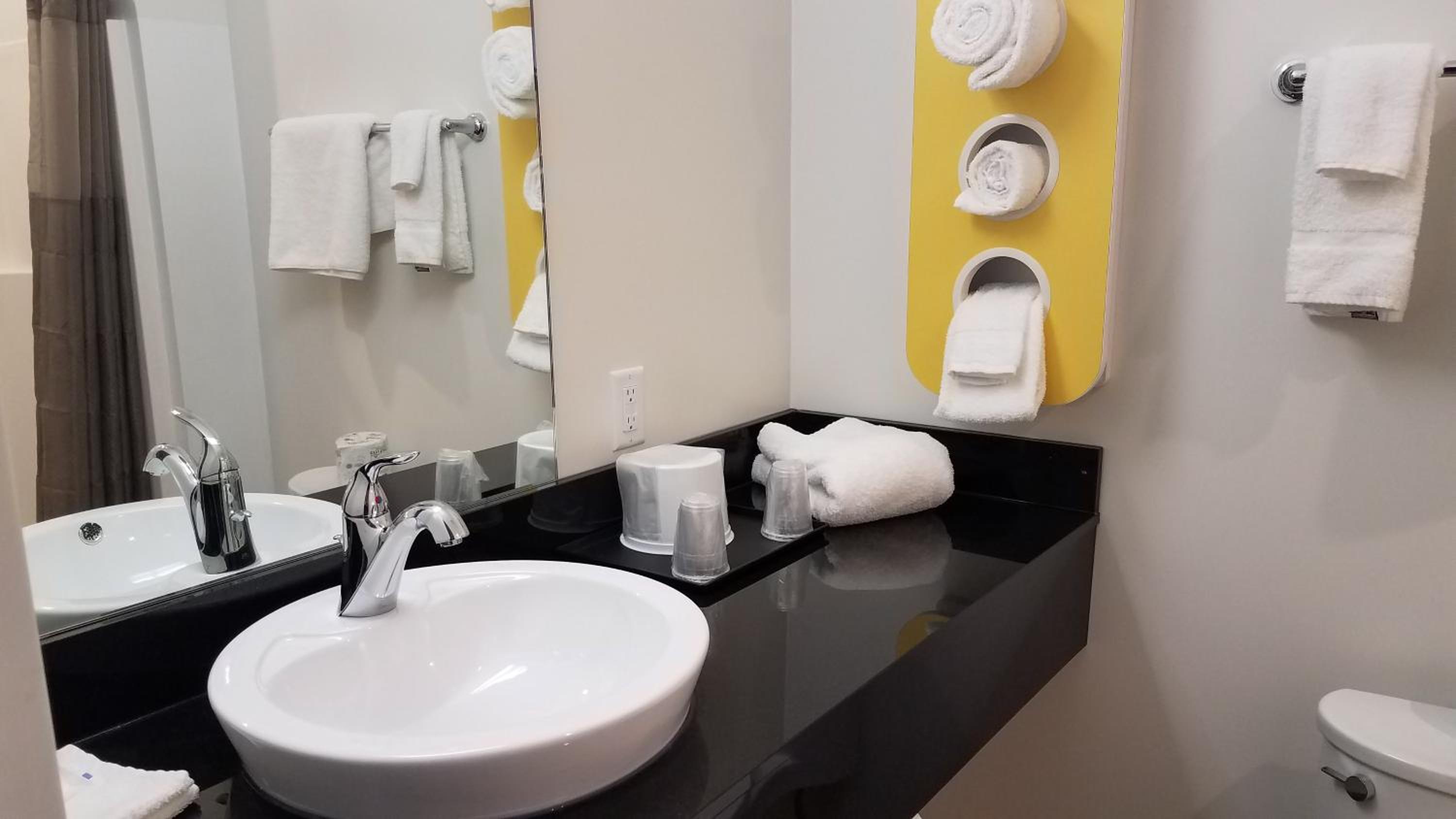 Mankato Vacations - Motel 6-Mankato, MN - Property Image 30