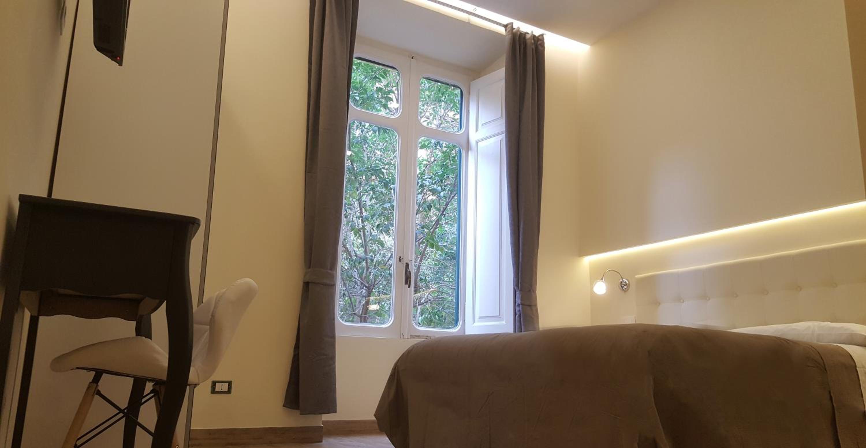 hotel room