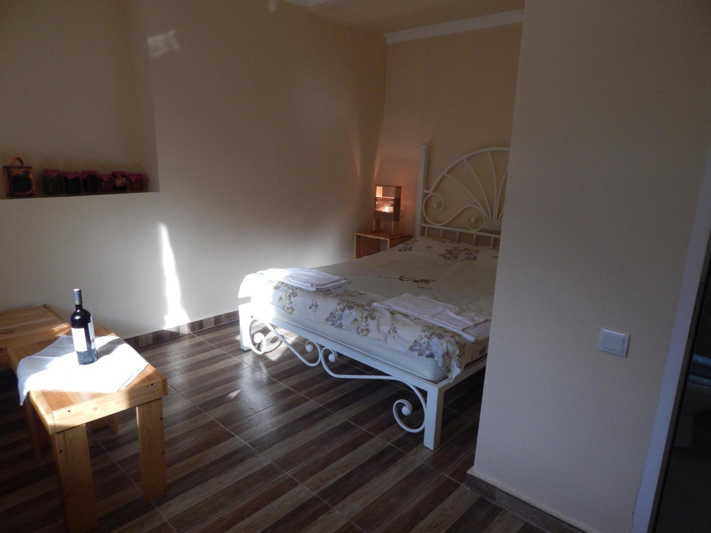 Arami Guest House