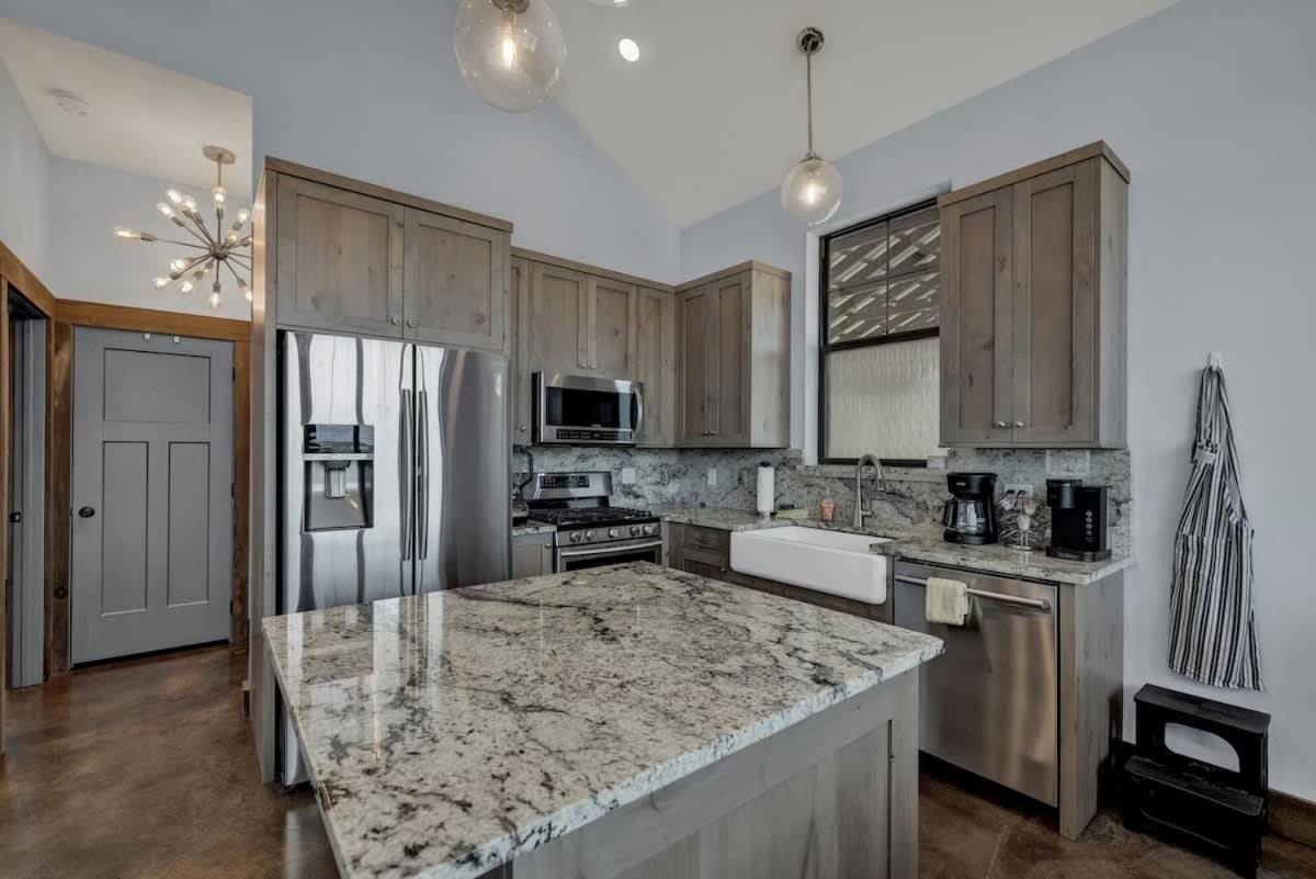 West End Nest with Hot Tub!