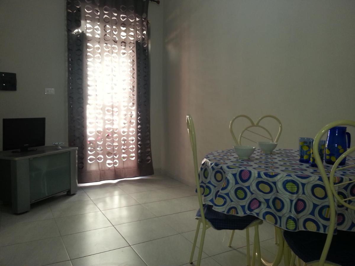Casa Red & Blue view 5