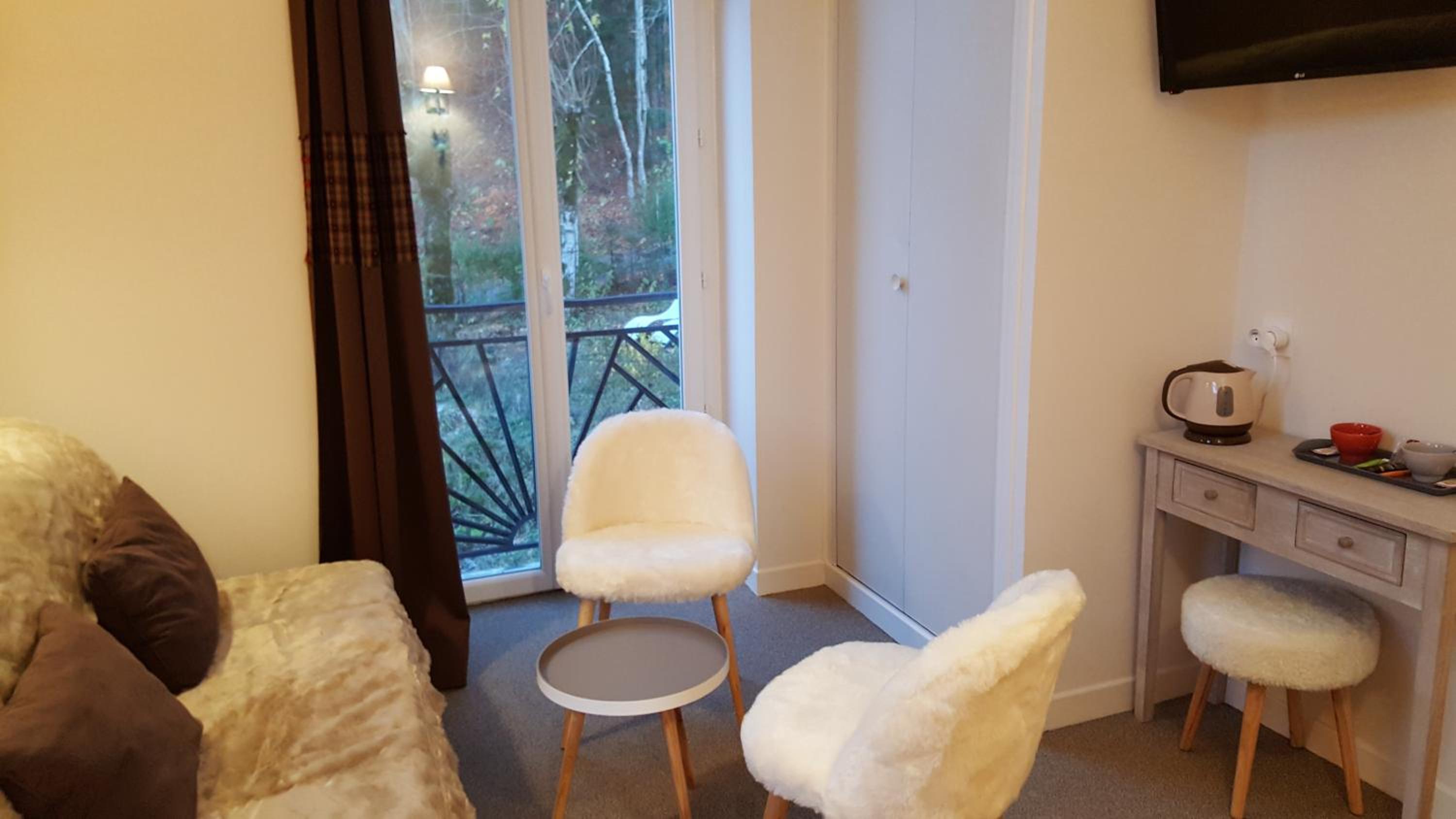 Le Pavillon view 3