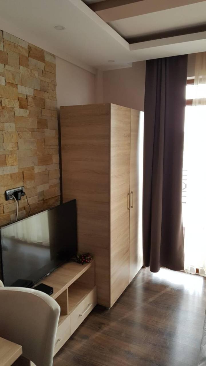 Apartment Simonida - Milmari M3 view 2