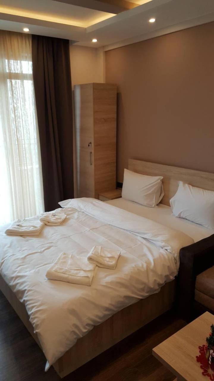 Apartment Simonida - Milmari M3 view 3