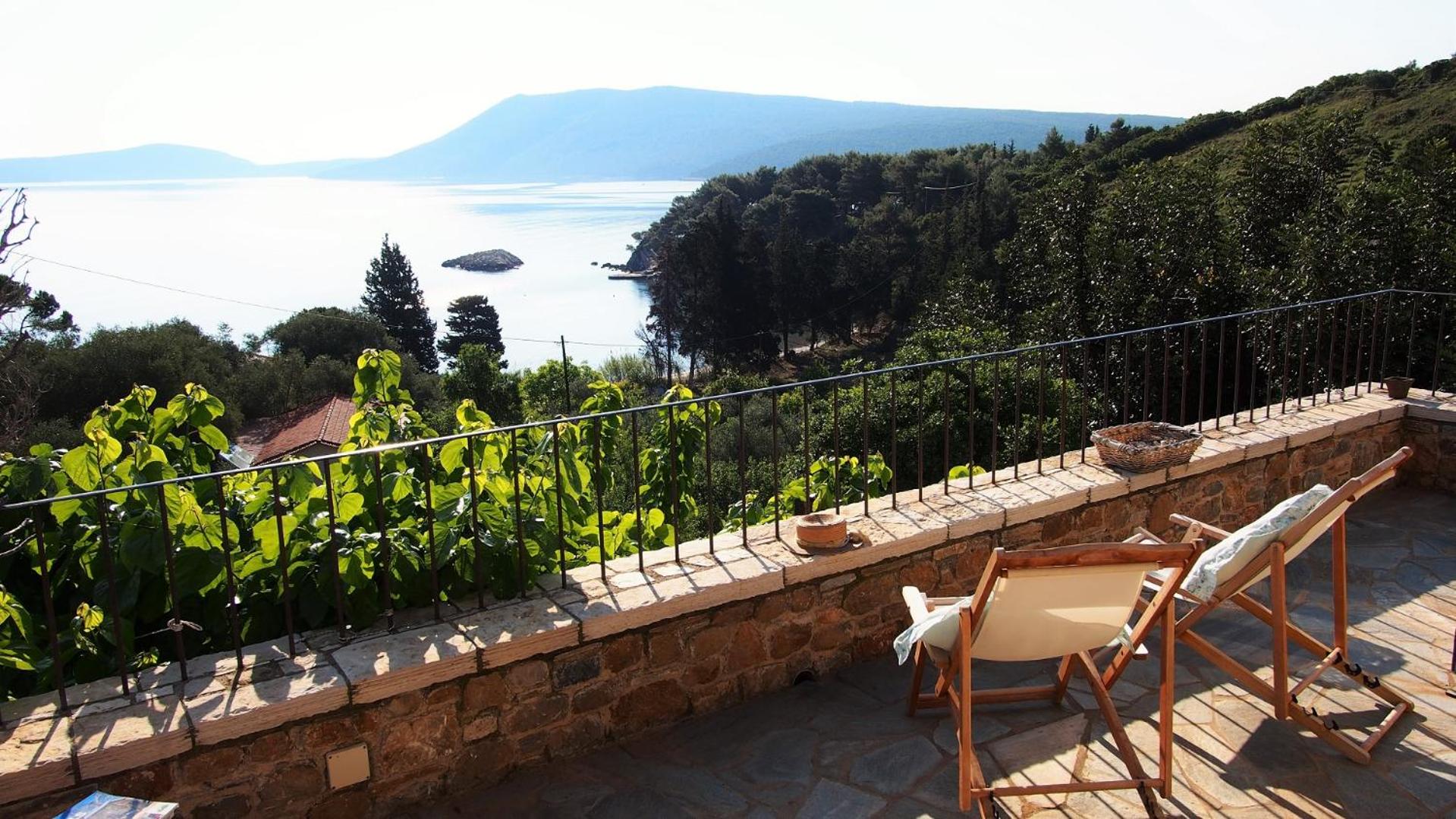 Lithea Villas and Studios by the Sea