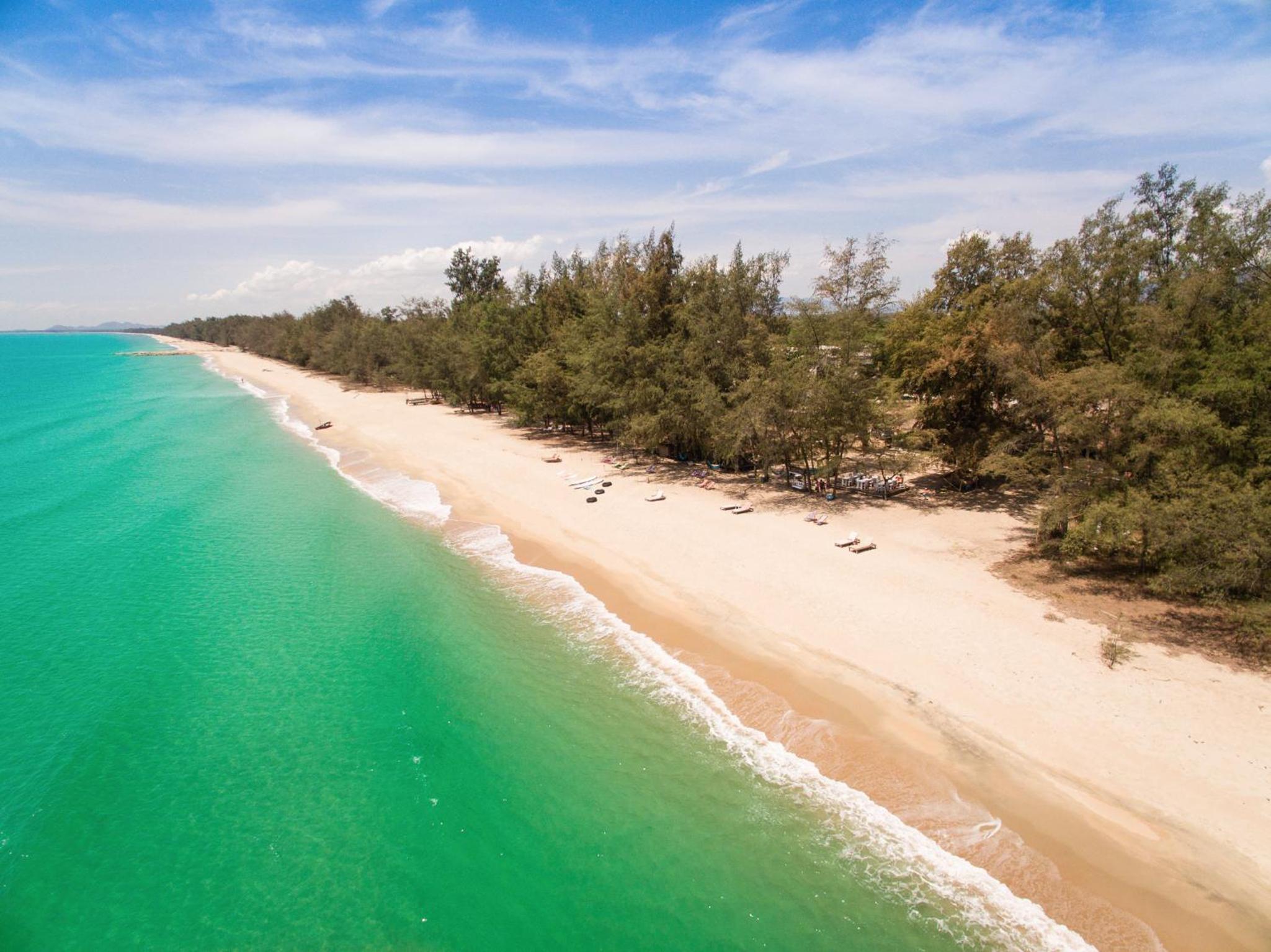 Mumsa Beach Resort & Restaurant