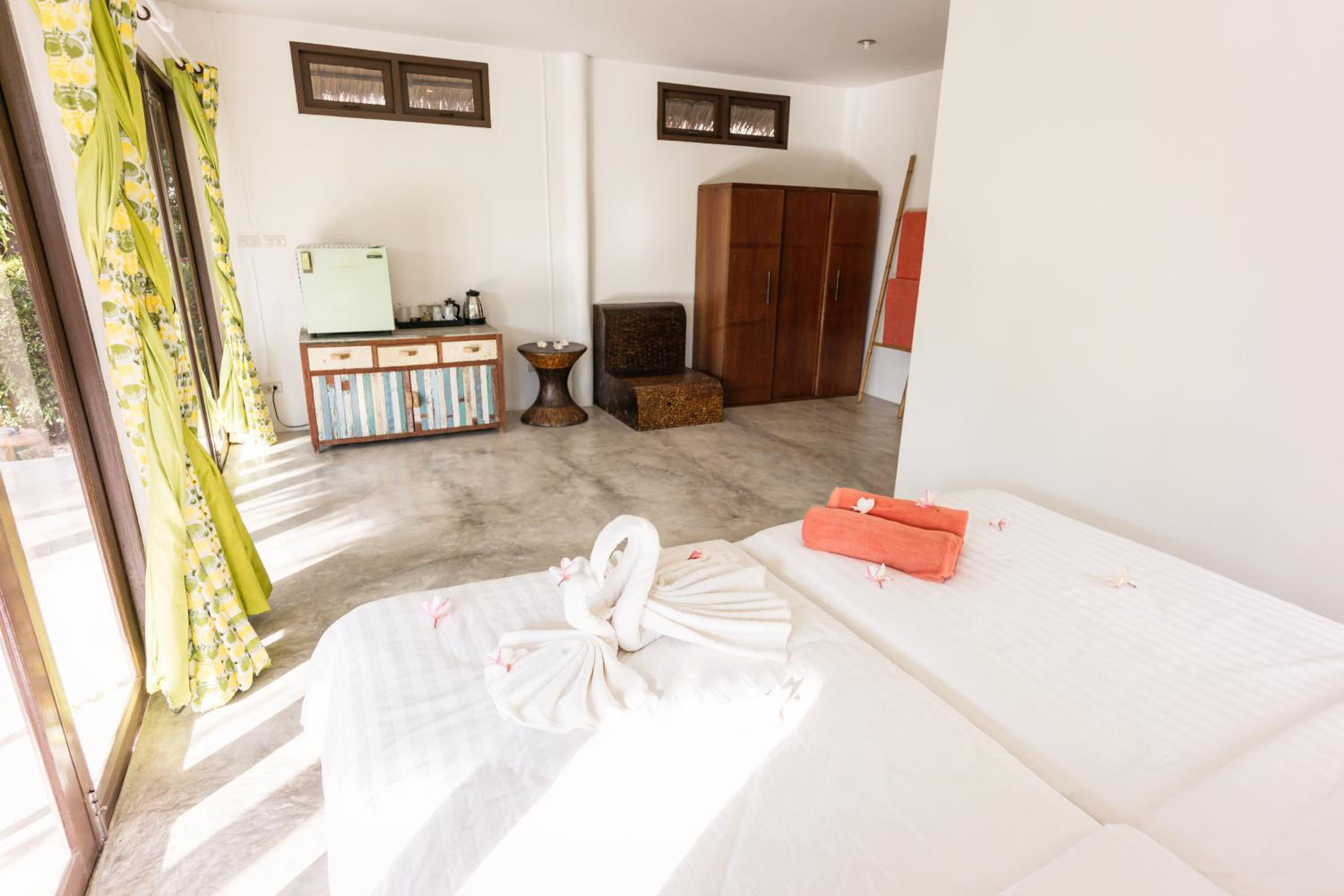 Mumsa Beach Resort & Restaurant