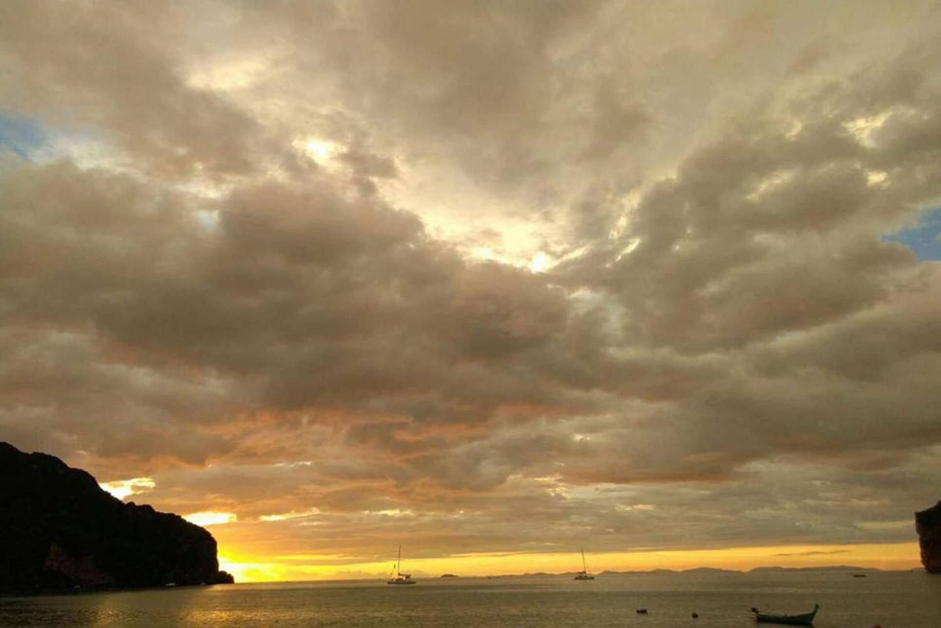 Phi Phi Sunset Bay Resort