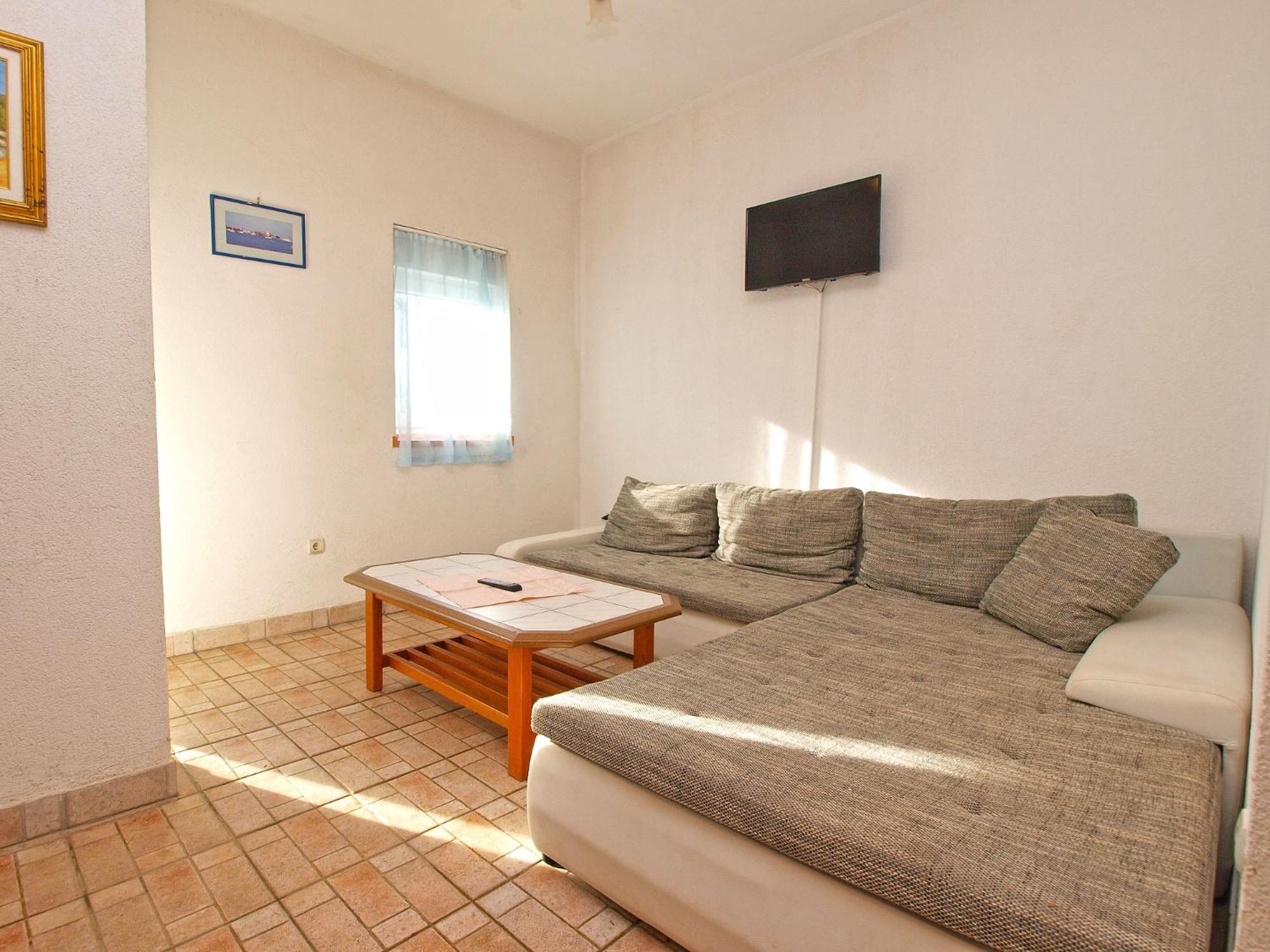 Apartments Ivo 1328