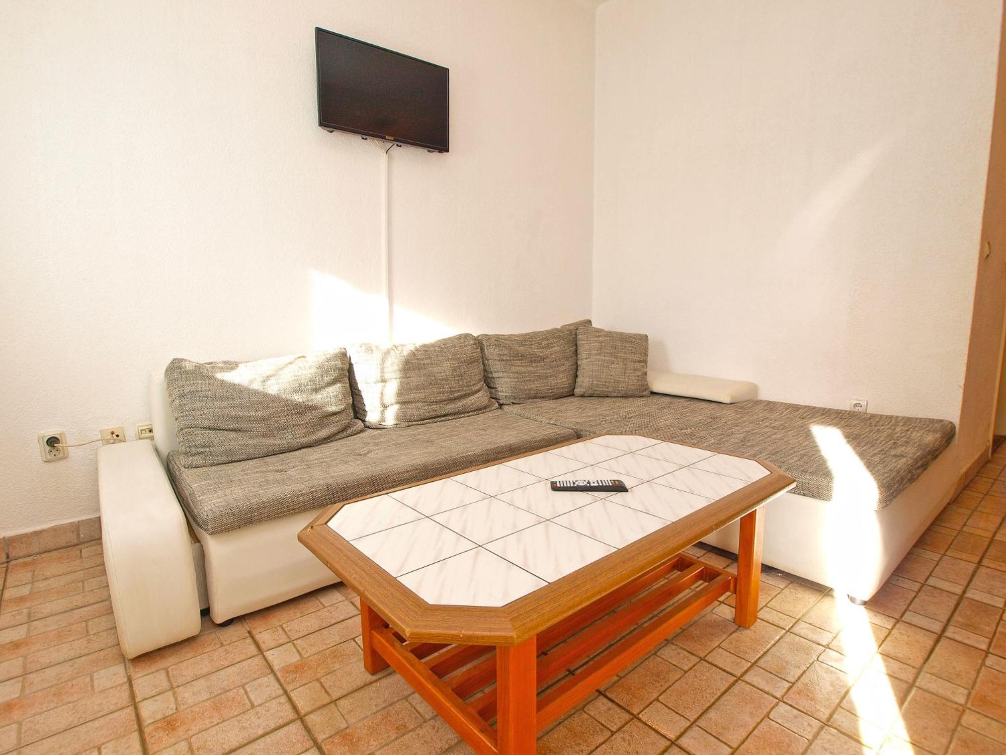 Apartments Ivo 1328