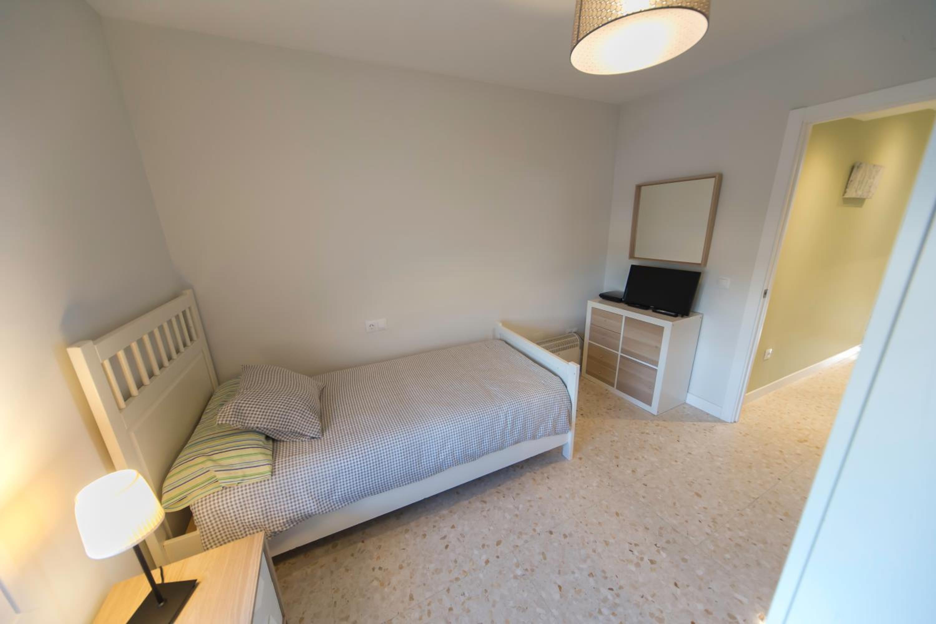 Quiet Downtown Apartament