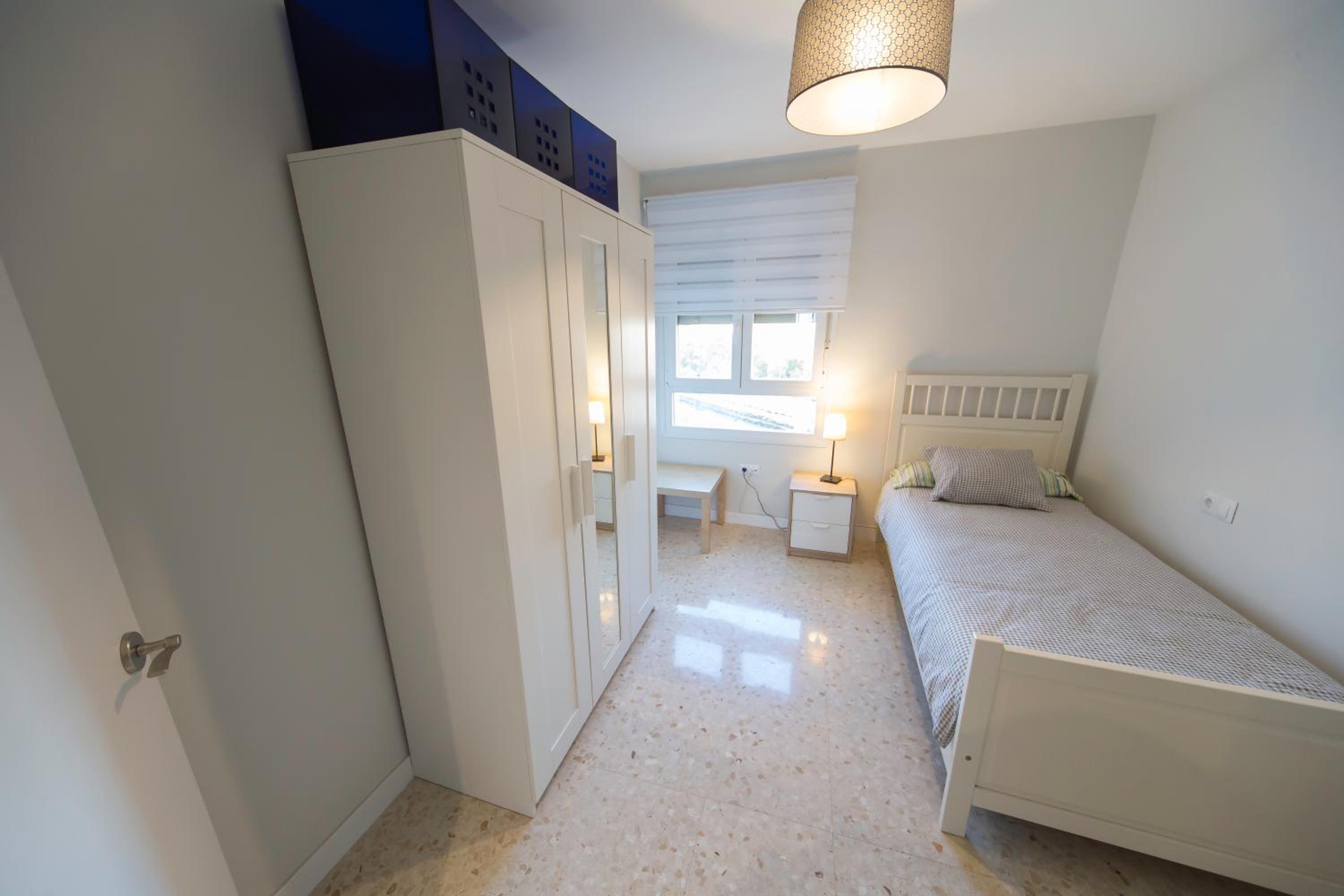 Quiet Downtown Apartament
