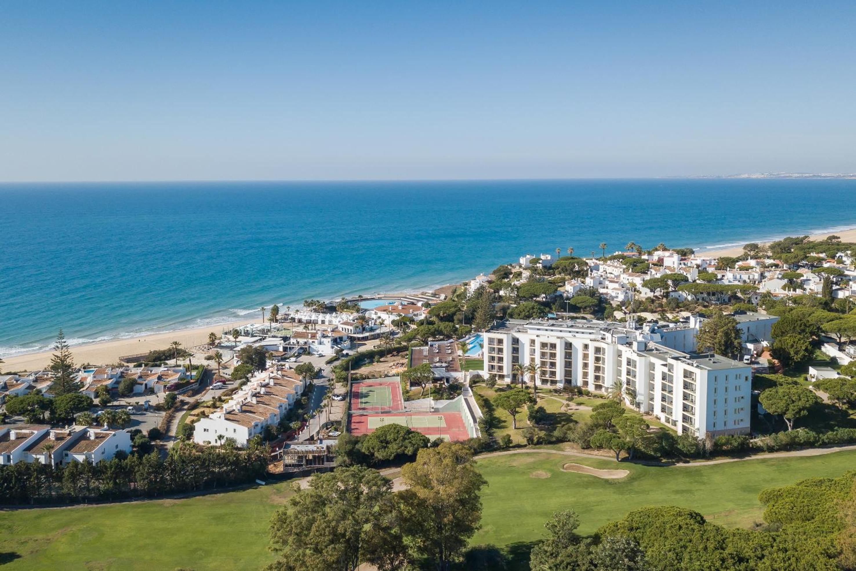 Hotel Dona Filipa Hotel - Image 1