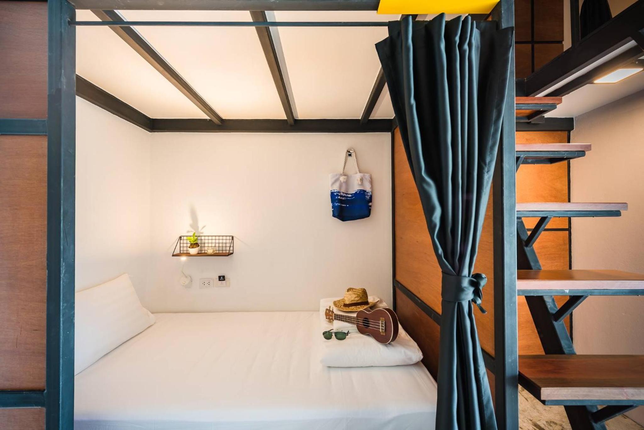 Book a Bed Poshtel - SHA Plus