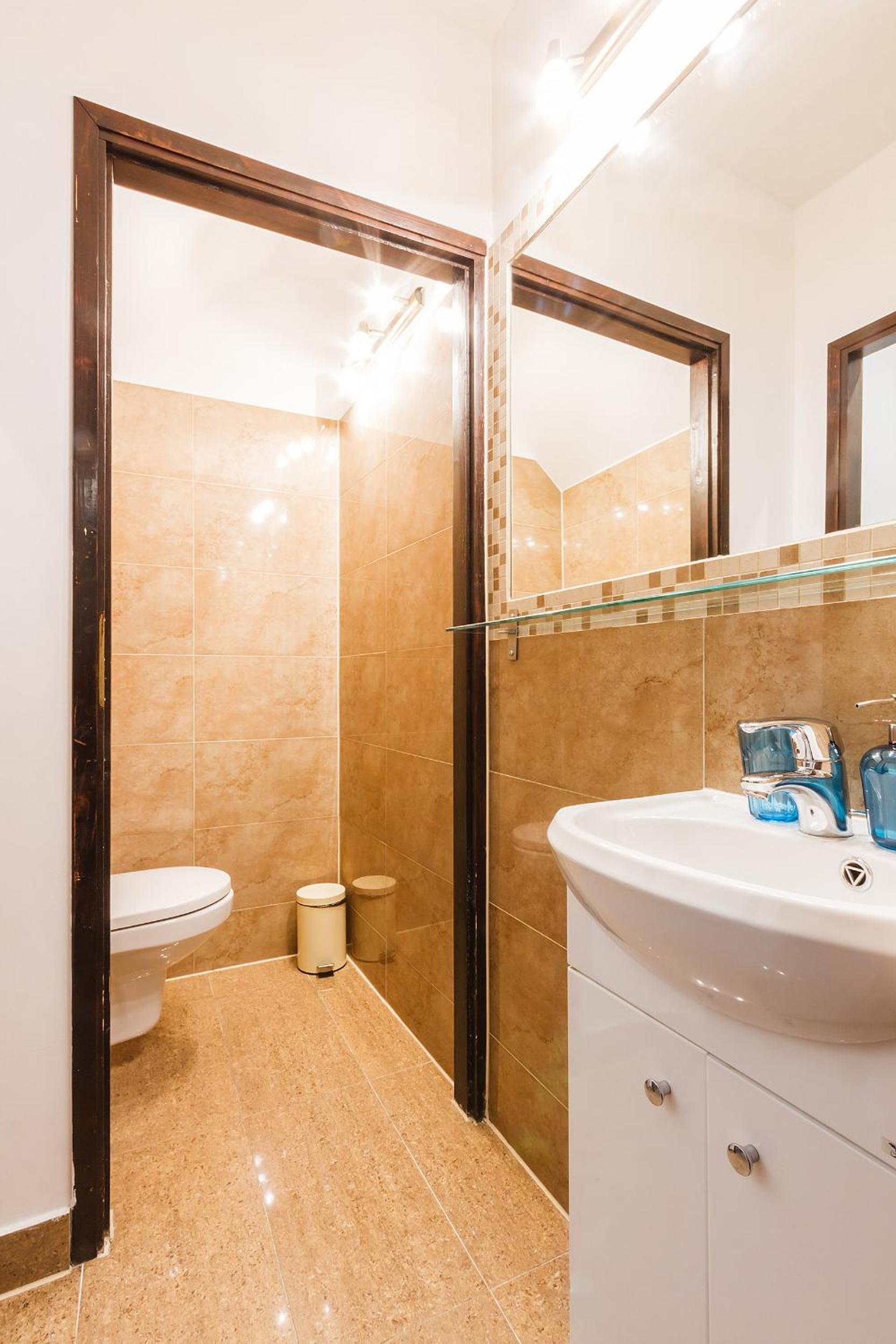 Bronowice en Kraków — bathroom