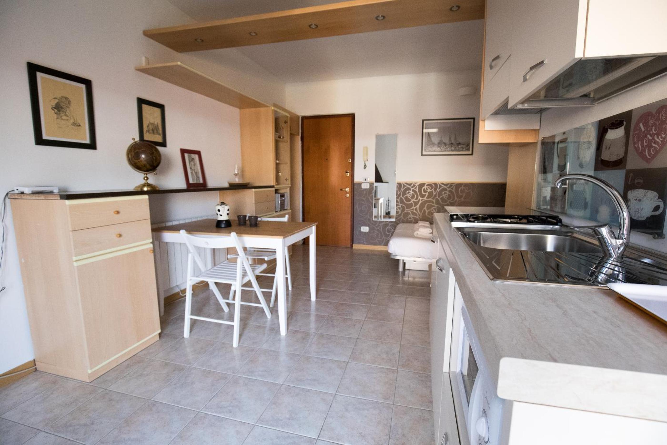 Bligny 39 A en Milan — kitchen
