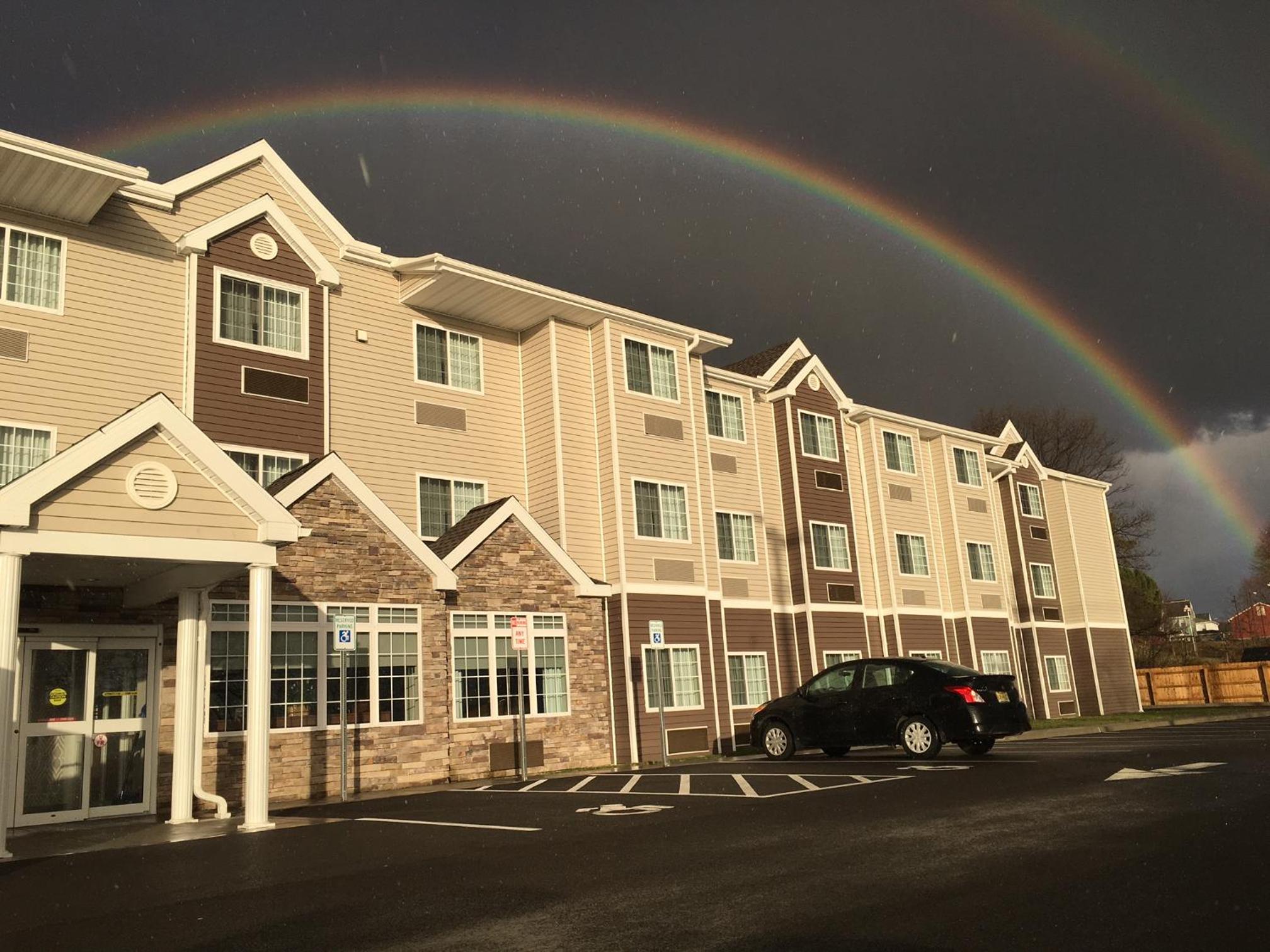 Binghamton Vacations - Microtel Inn  Suites by Wyndham Binghamton - Property Image 9
