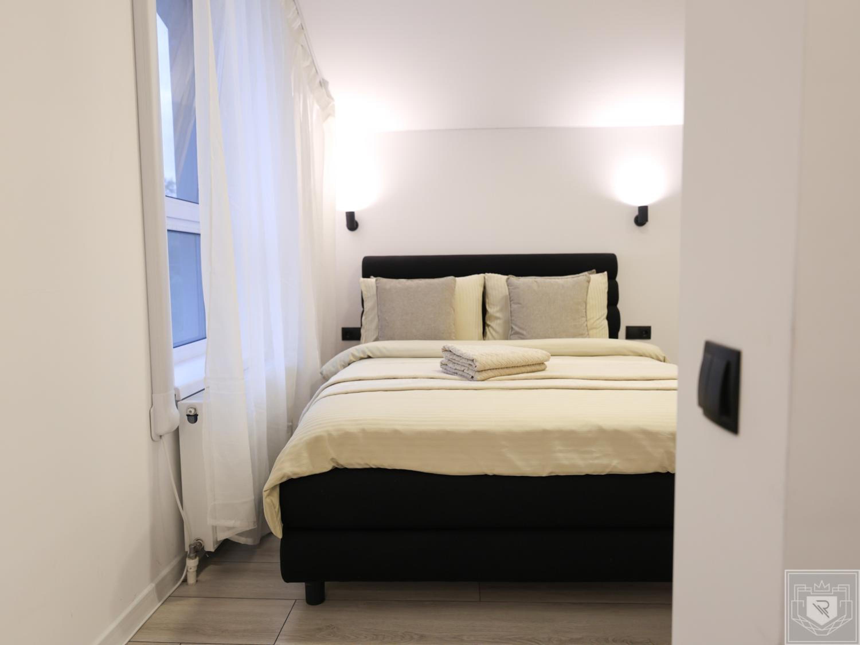 RentHouse Apart-Hotel Room #15