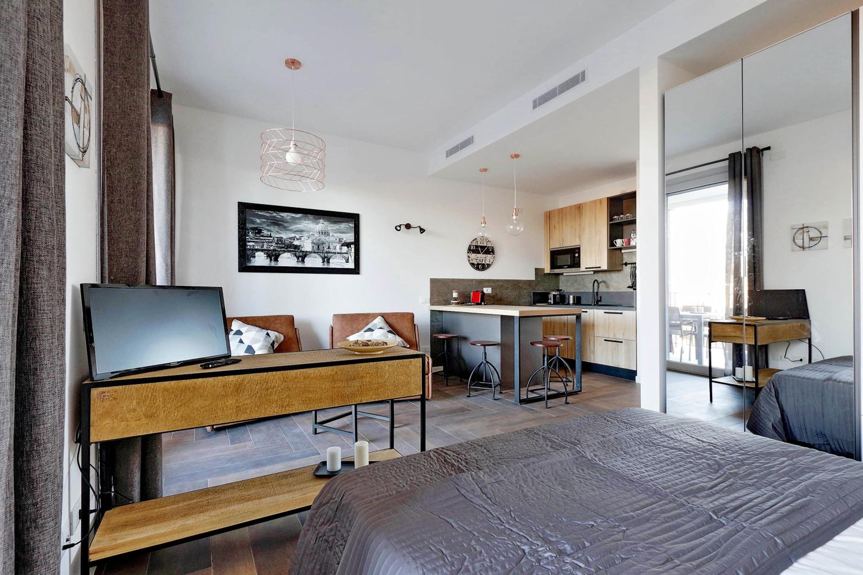 hotel room