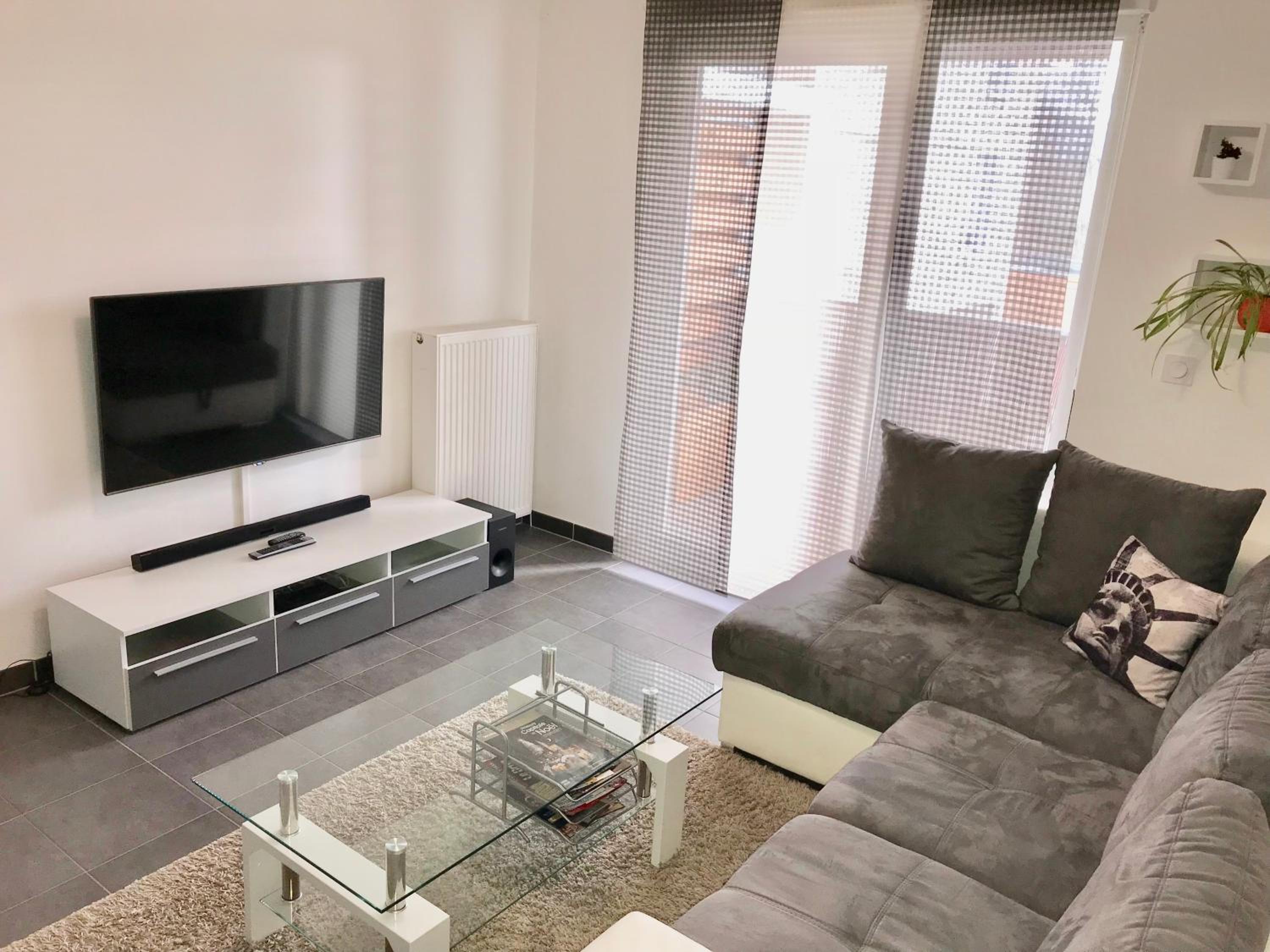 LeT2 Appartement Moderne avec Terrasse et Parking