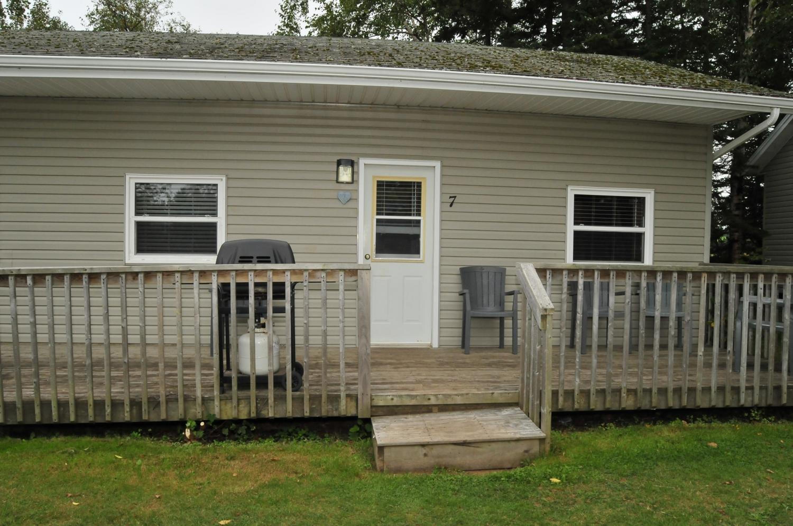 North Rustico Motel & Cottages