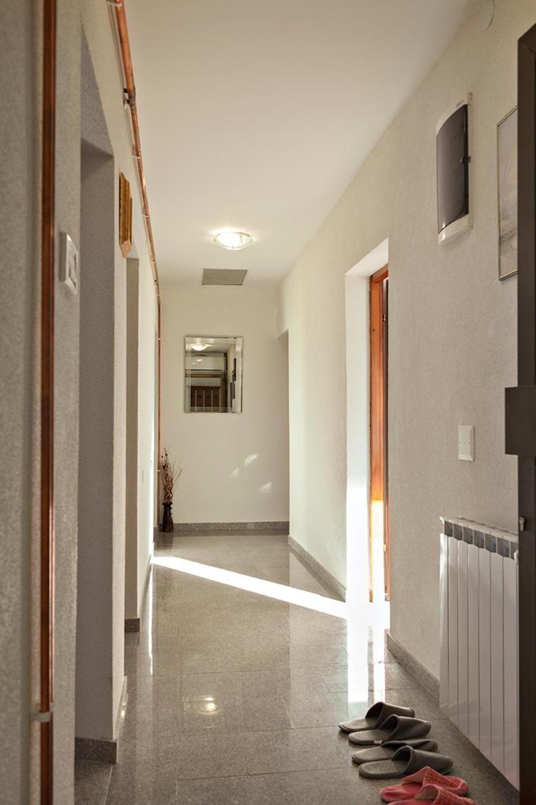 Zagi Apartment