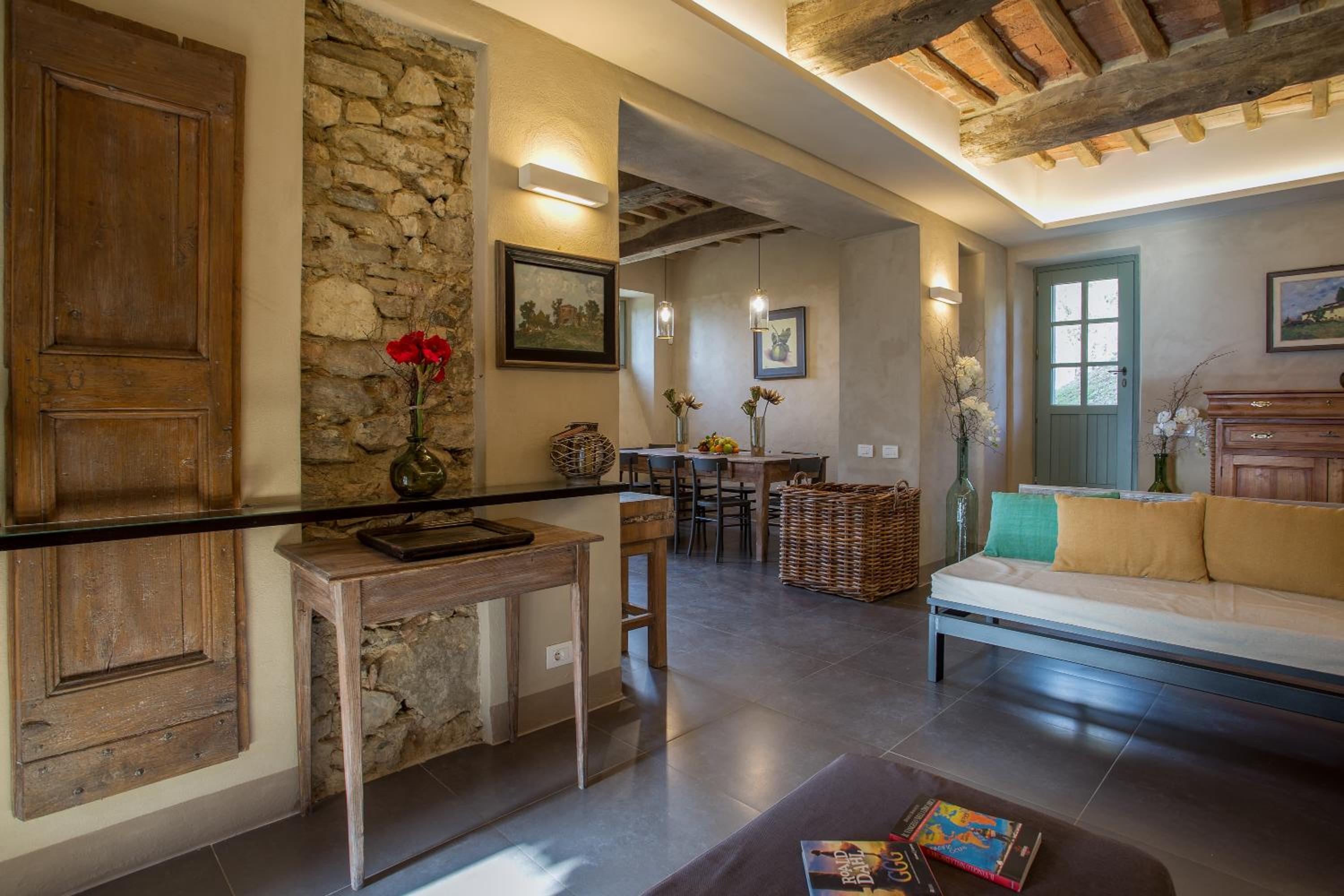Villa La Colognola view 4