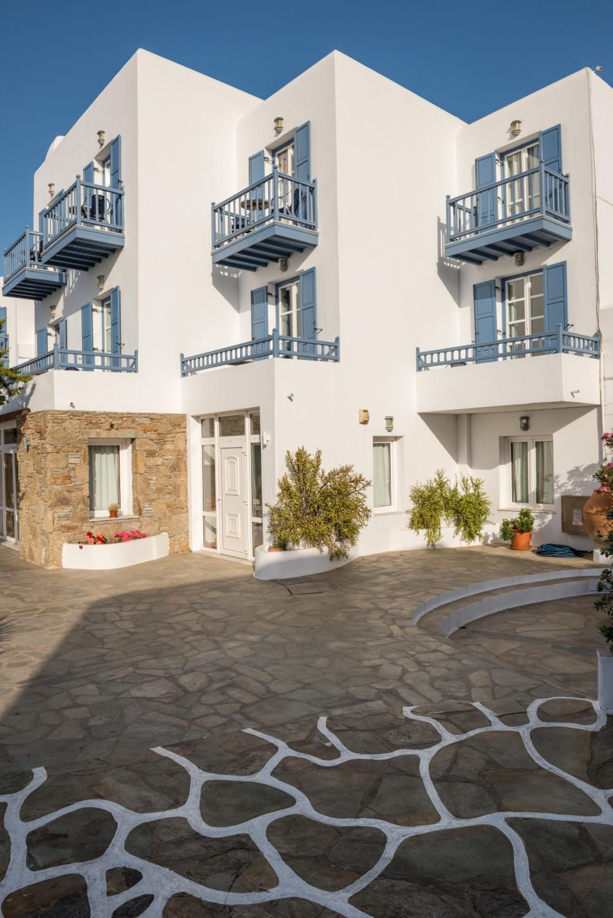 Hotel Poseidon Hotel Suites - Image 1