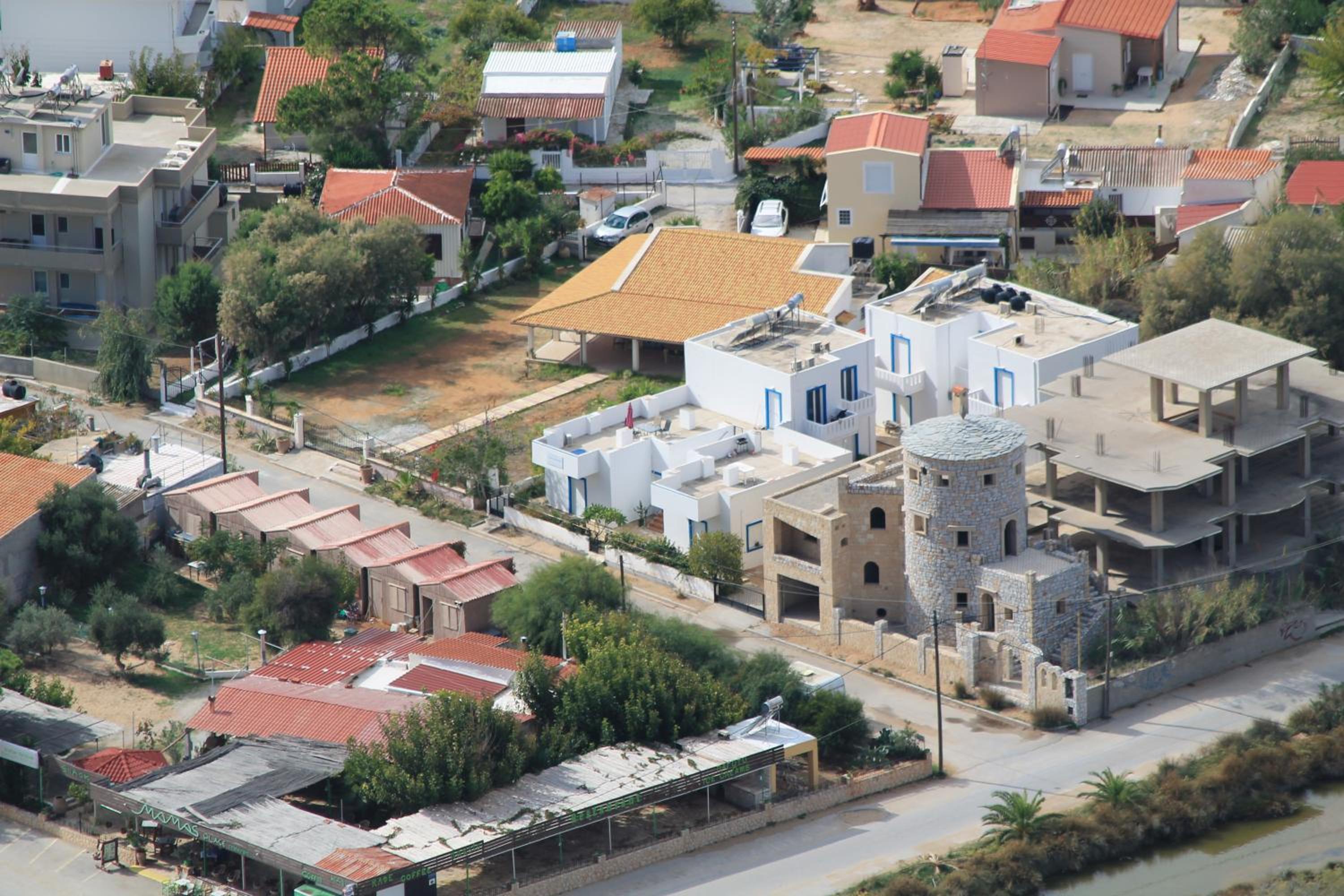 Alexis Apartments