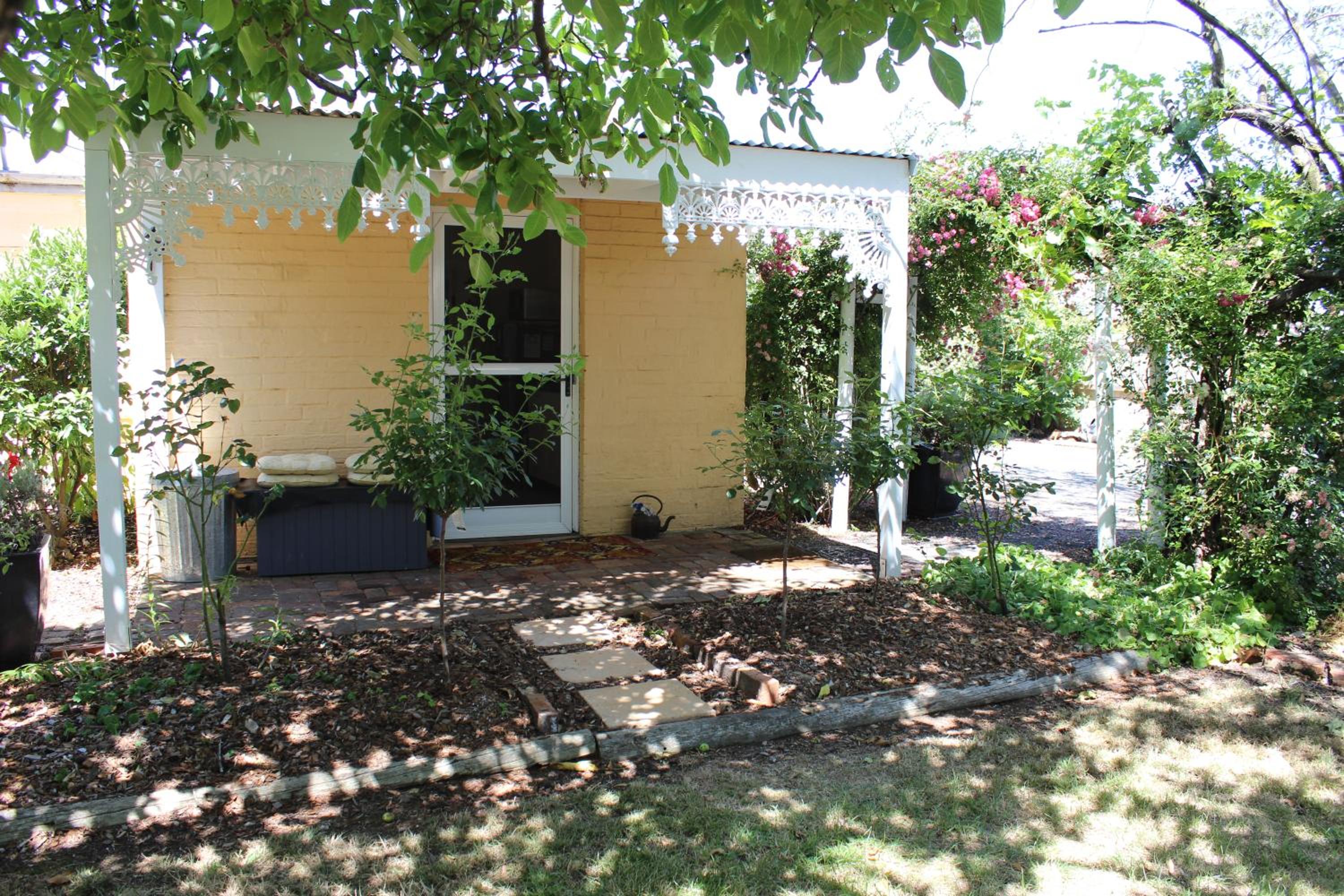 Bellamona Cottage Longford