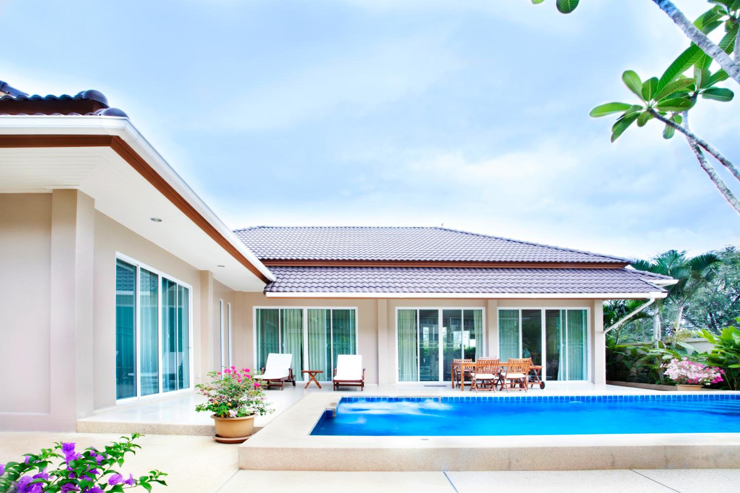 Villa with private pool view 3