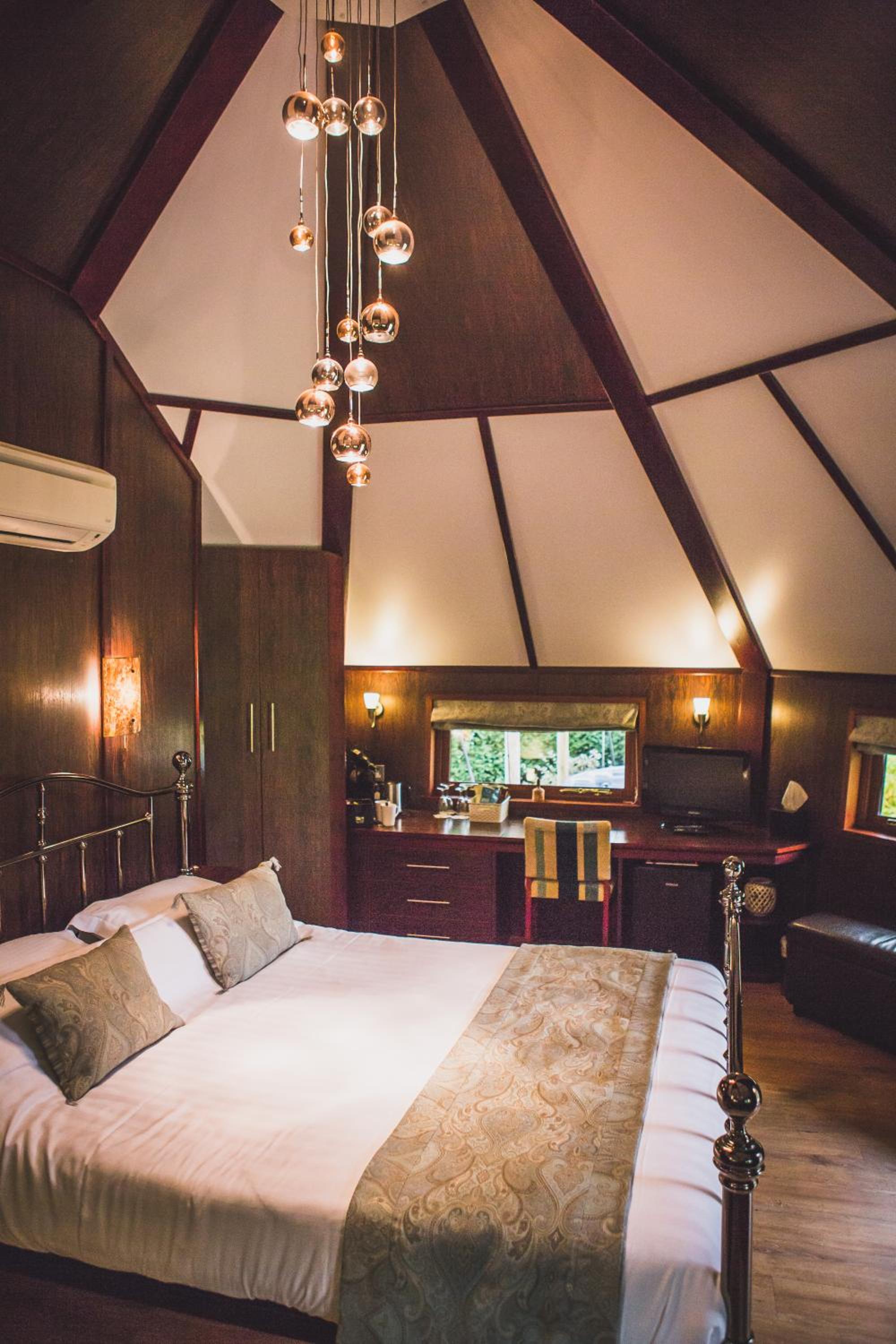 Burton Lodge Guest House & Spa