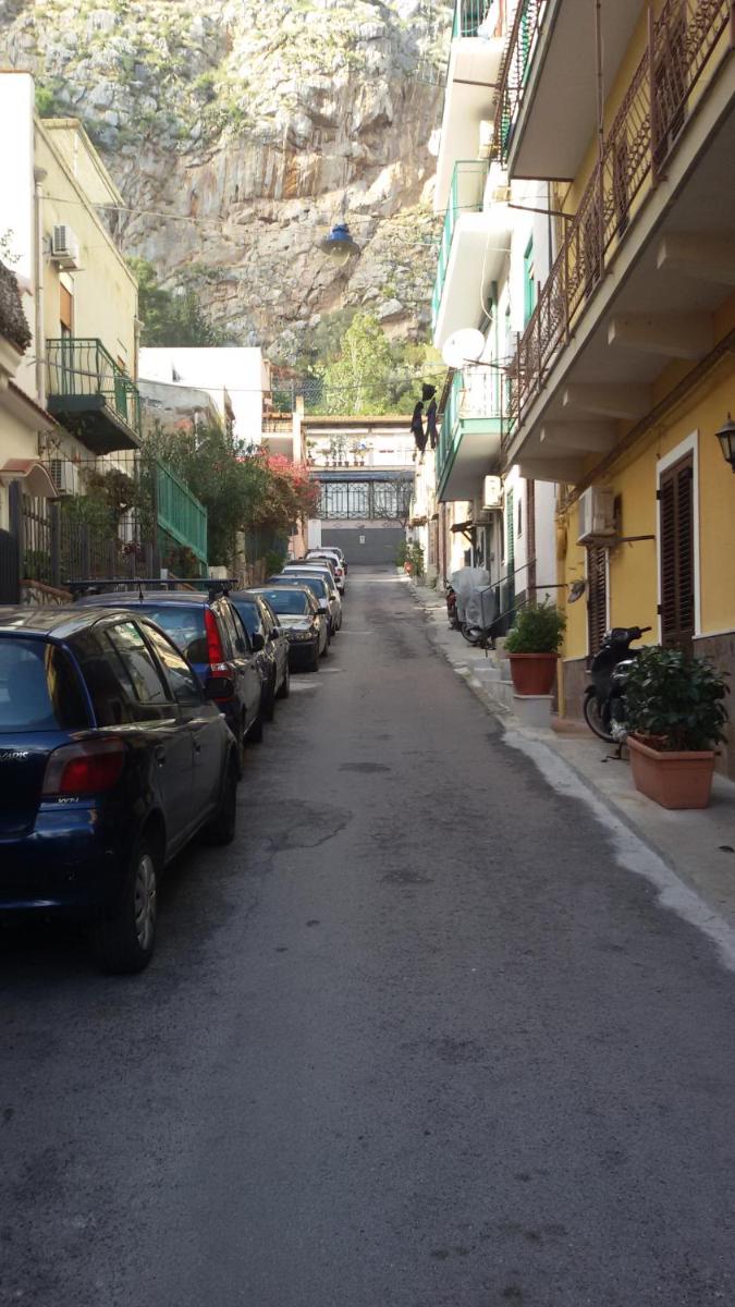 Photo 33
