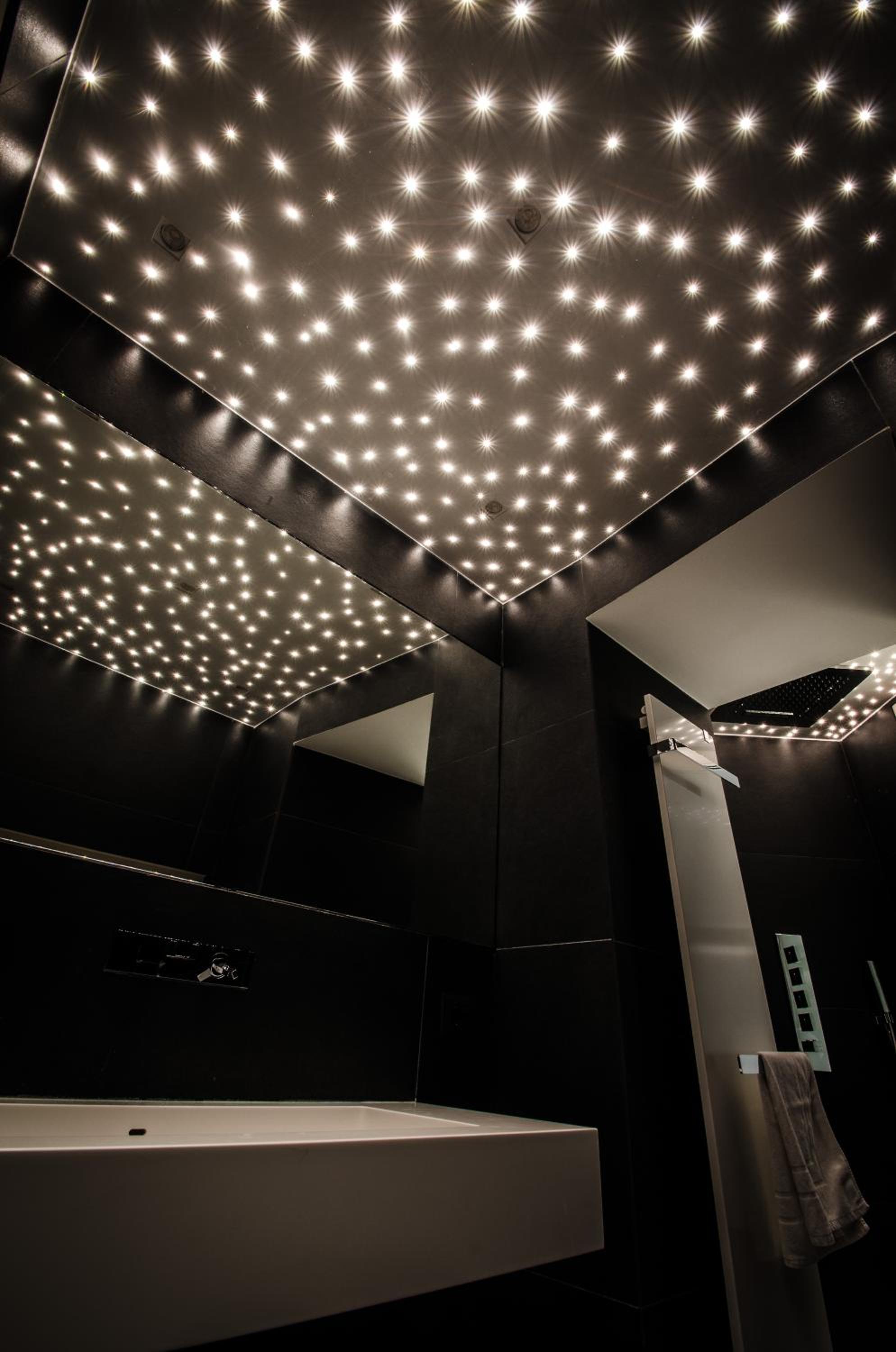 Domus Quiritum Elite, Vatican luxury apartment