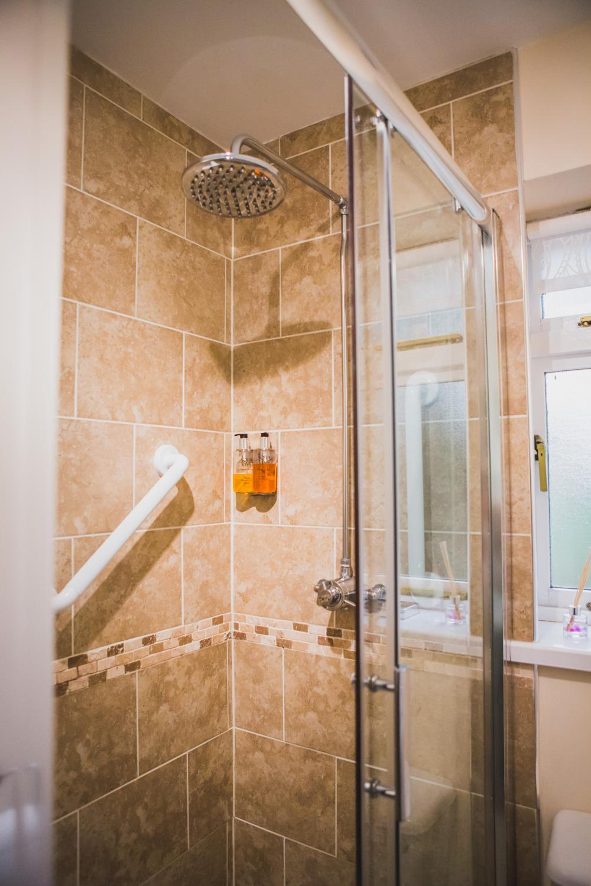 Burton Lodge Guest House & Spa