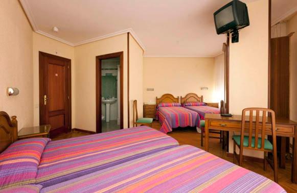 Hostal Hispano, photo 15