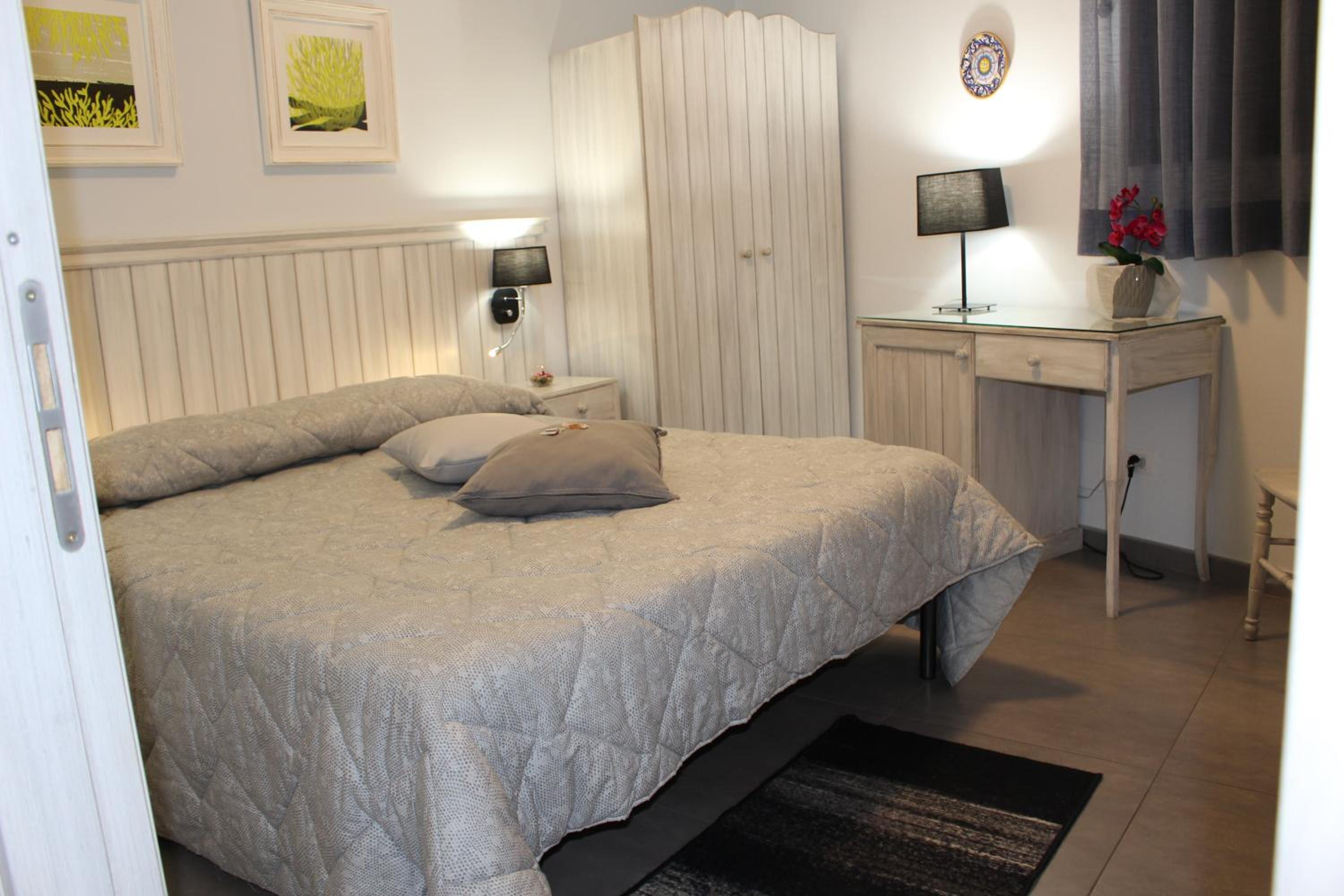 Bed & Breakfasts Conte Perollo