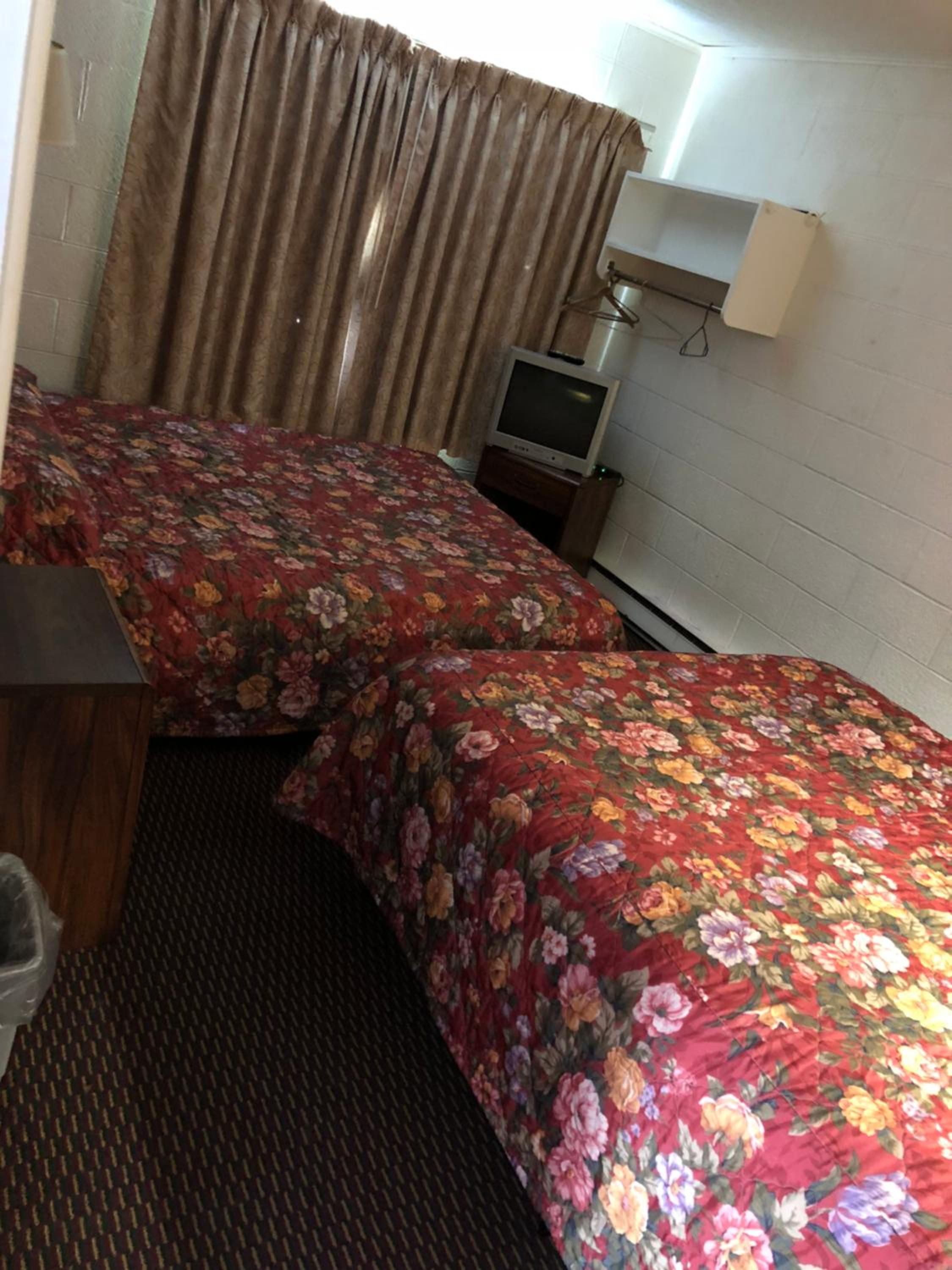 Sun N Snow Hotel