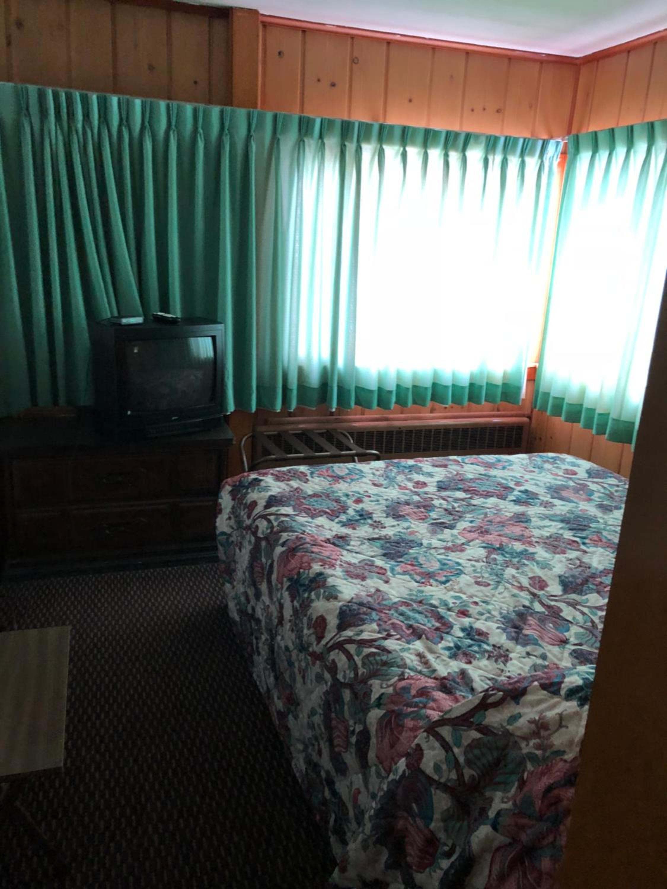 Sun N Snow Hotel